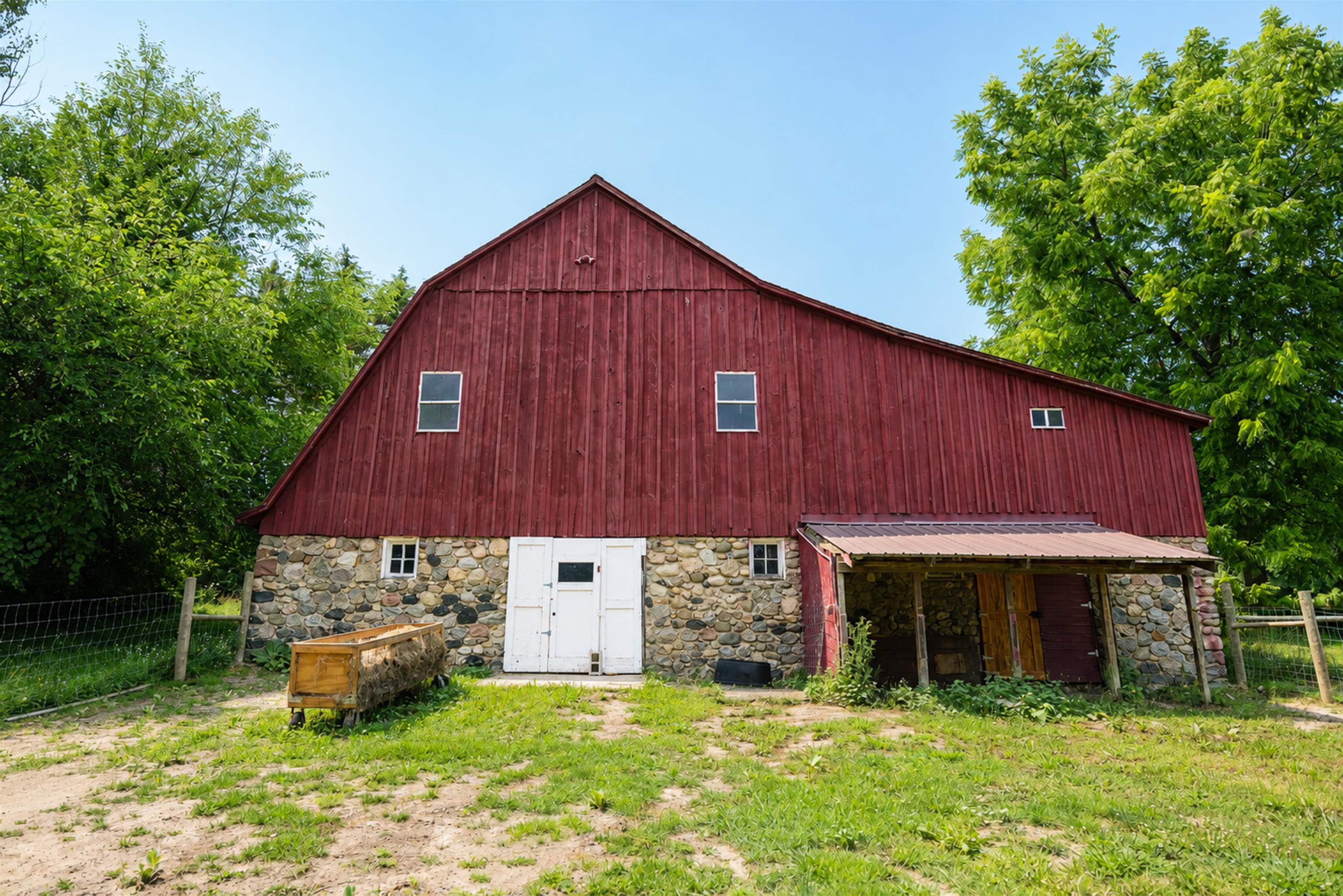 main property photo 44