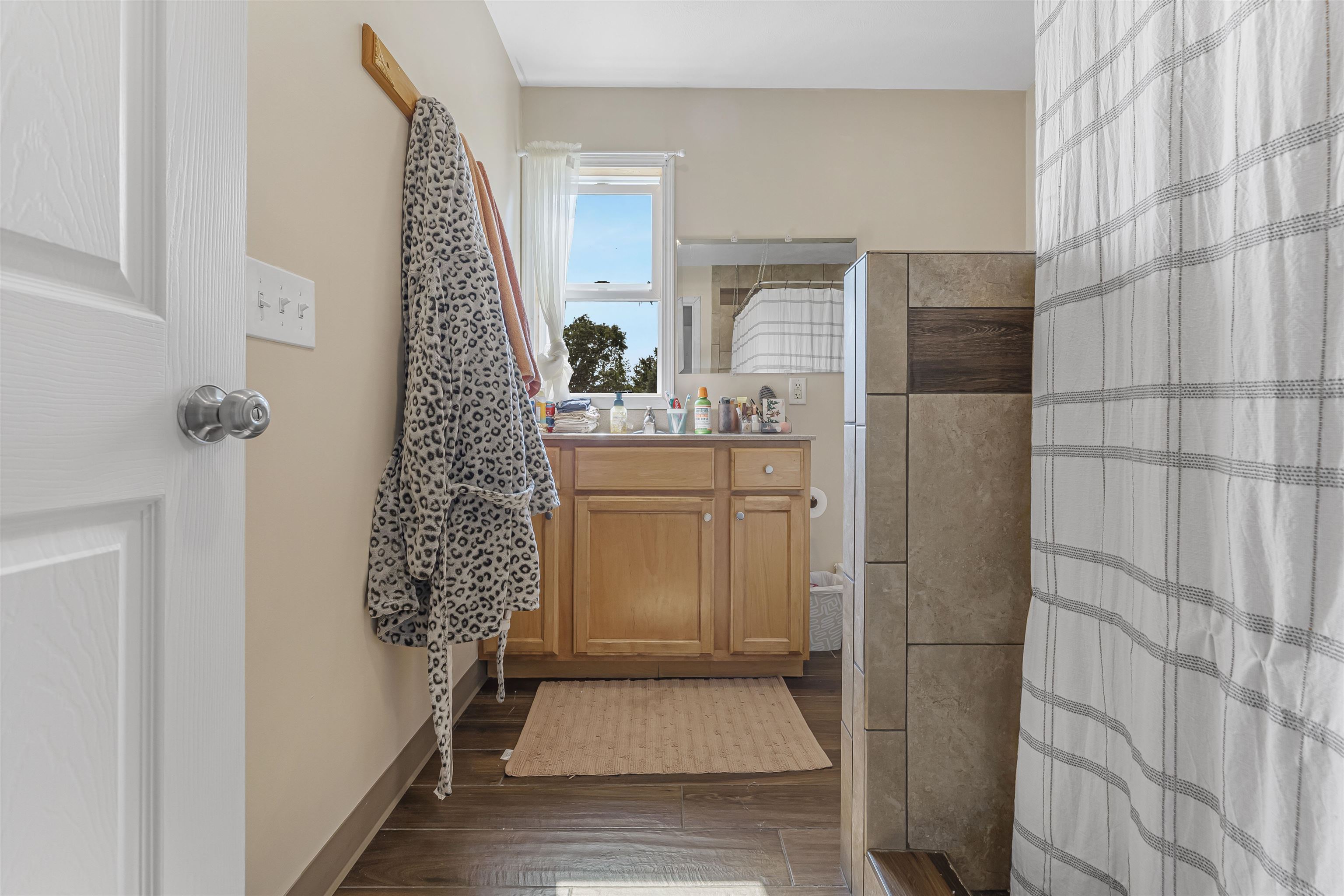 main property photo 54