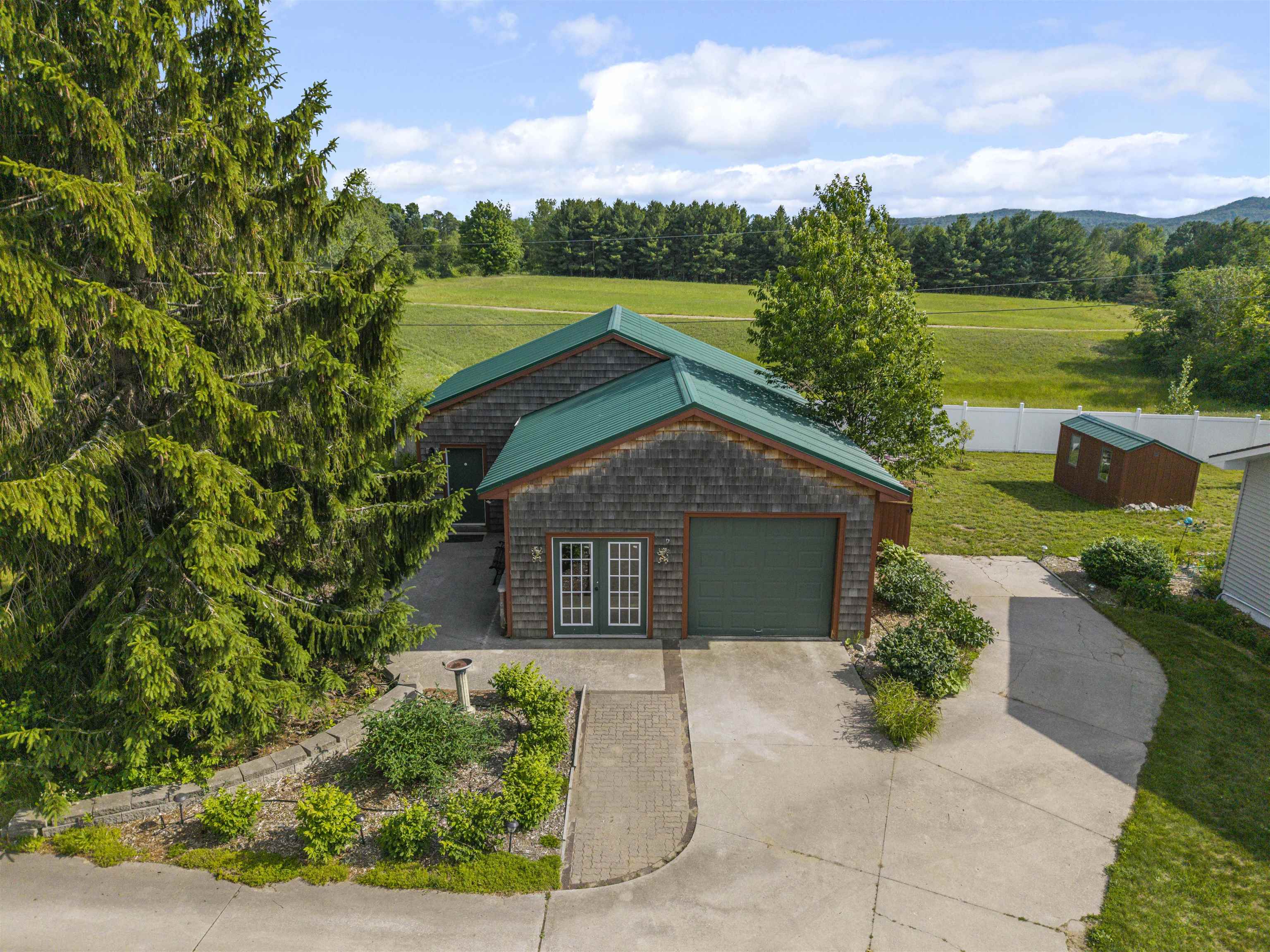 main property photo 58