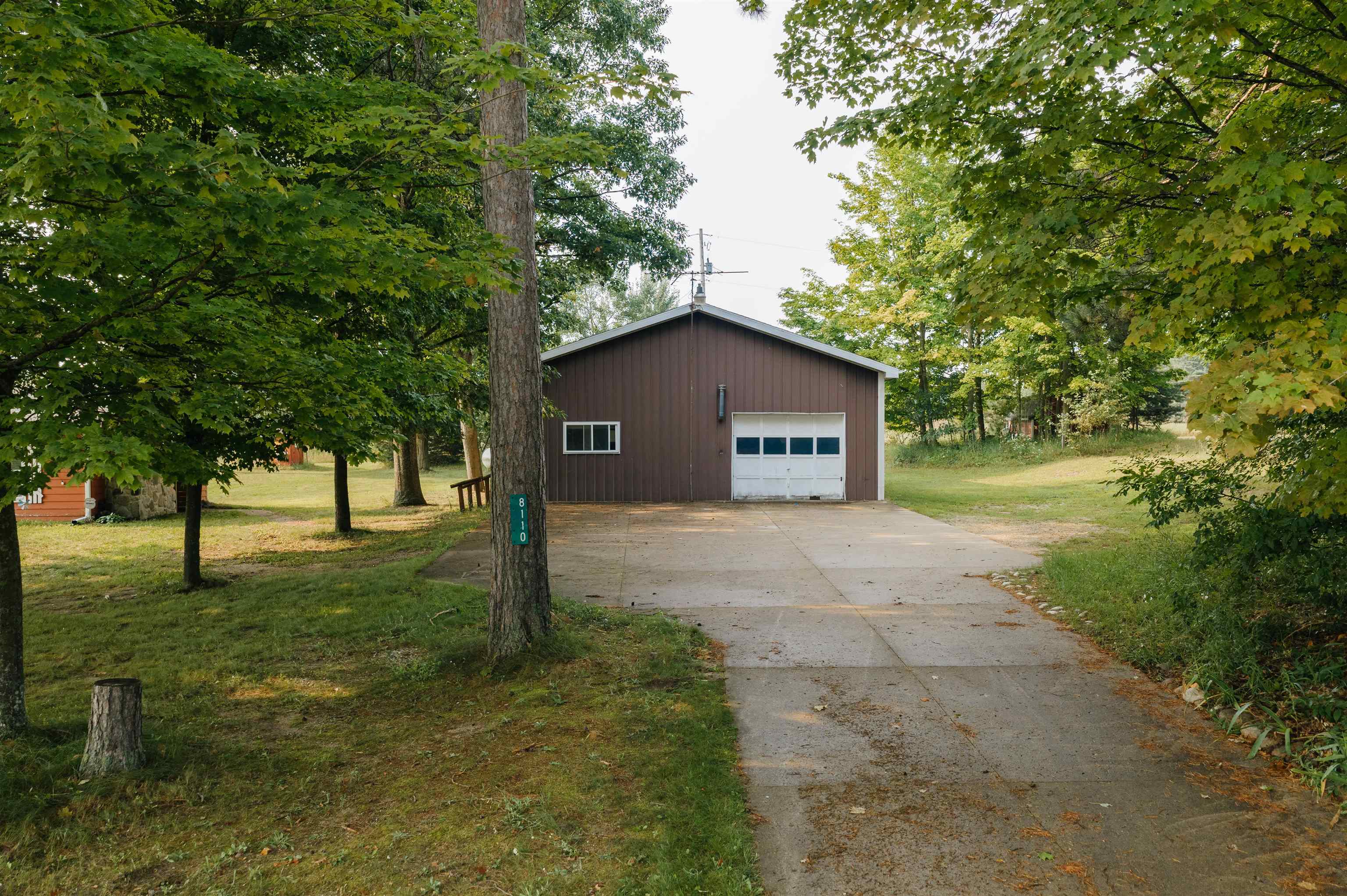 main property photo 54