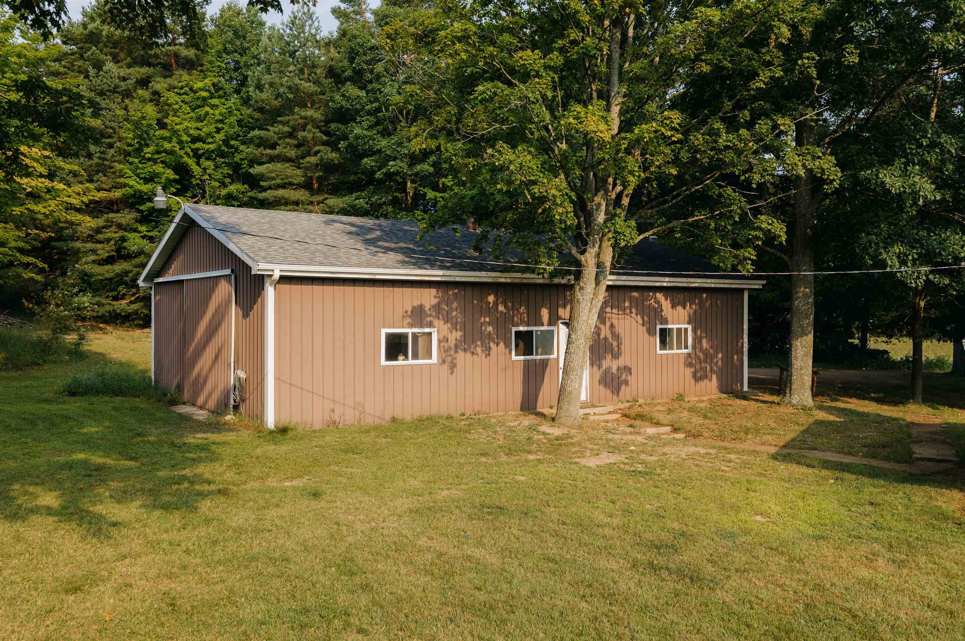 main property photo 76