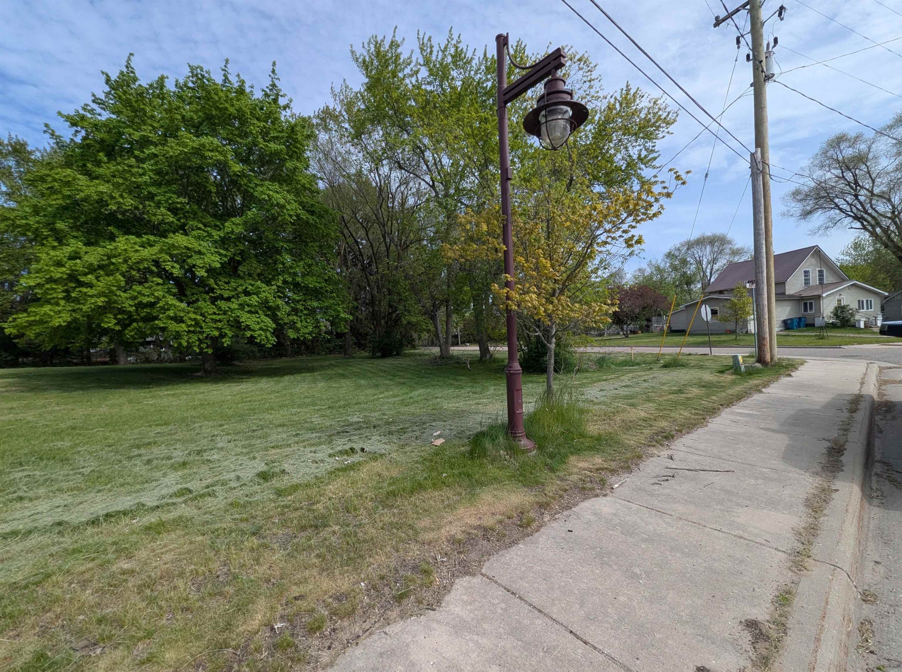 main property photo 49