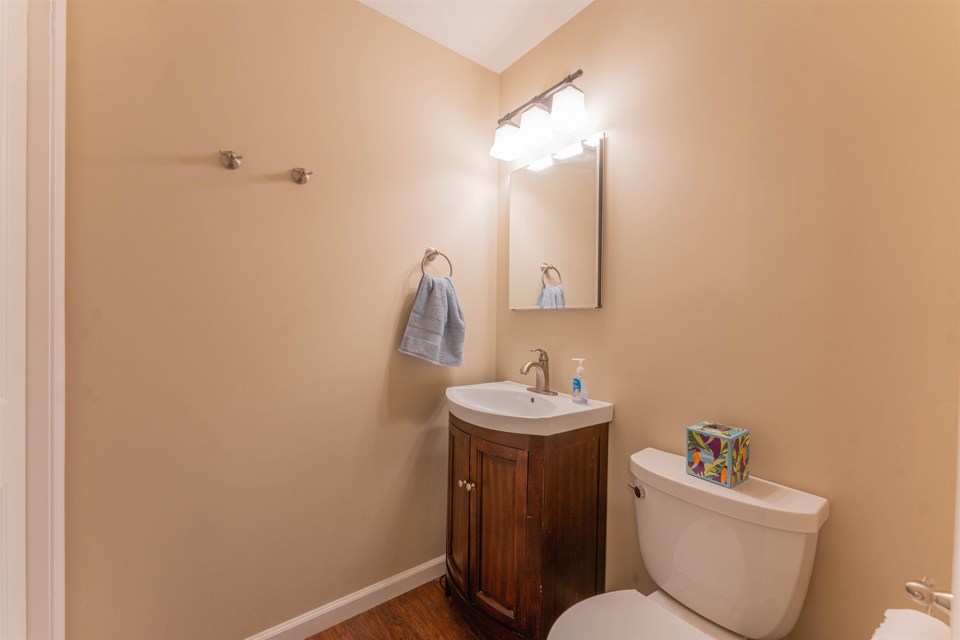 main property photo 12
