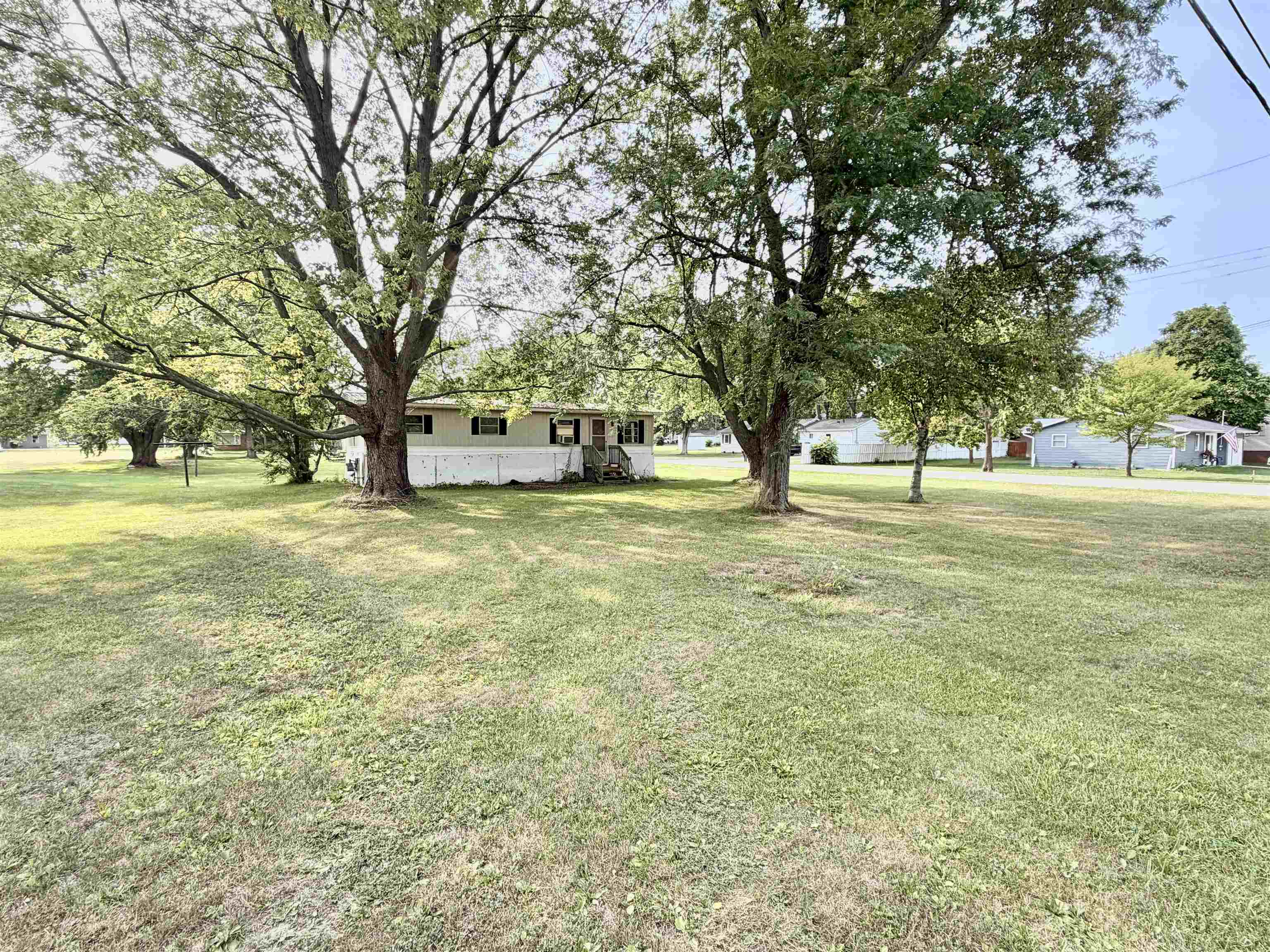 main property photo 4