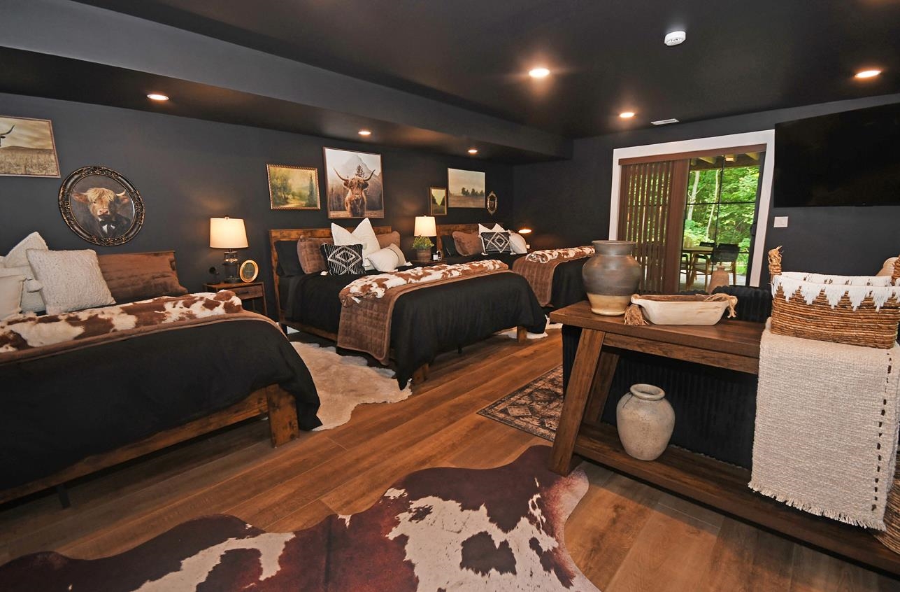 main property photo 83