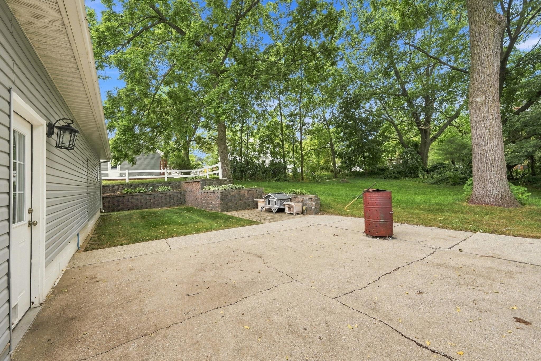 main property photo 64