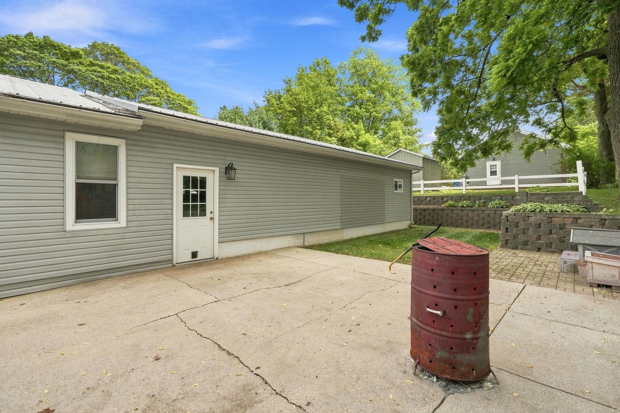 main property photo 65