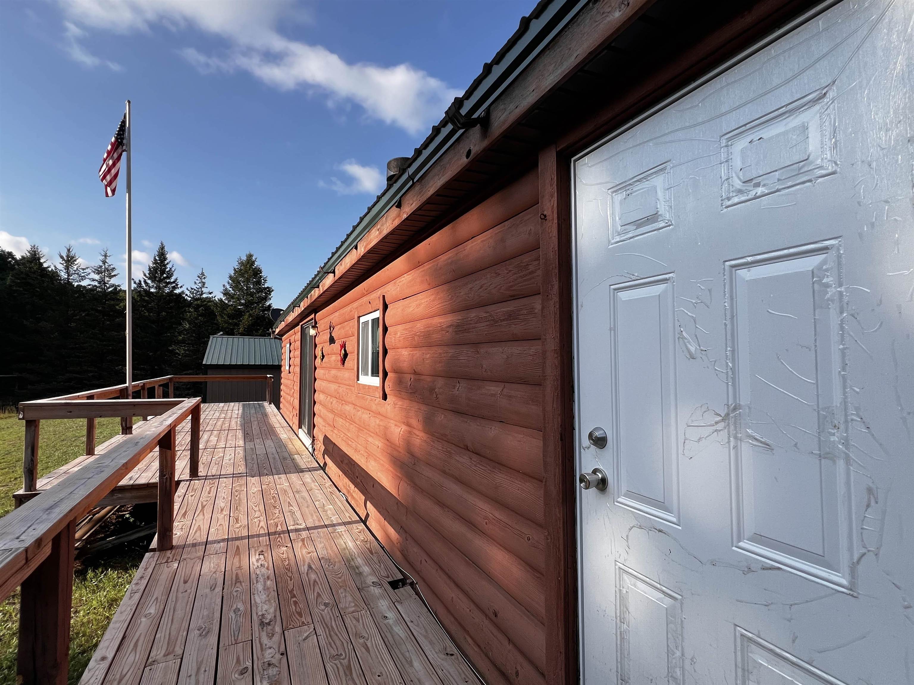 main property photo 37