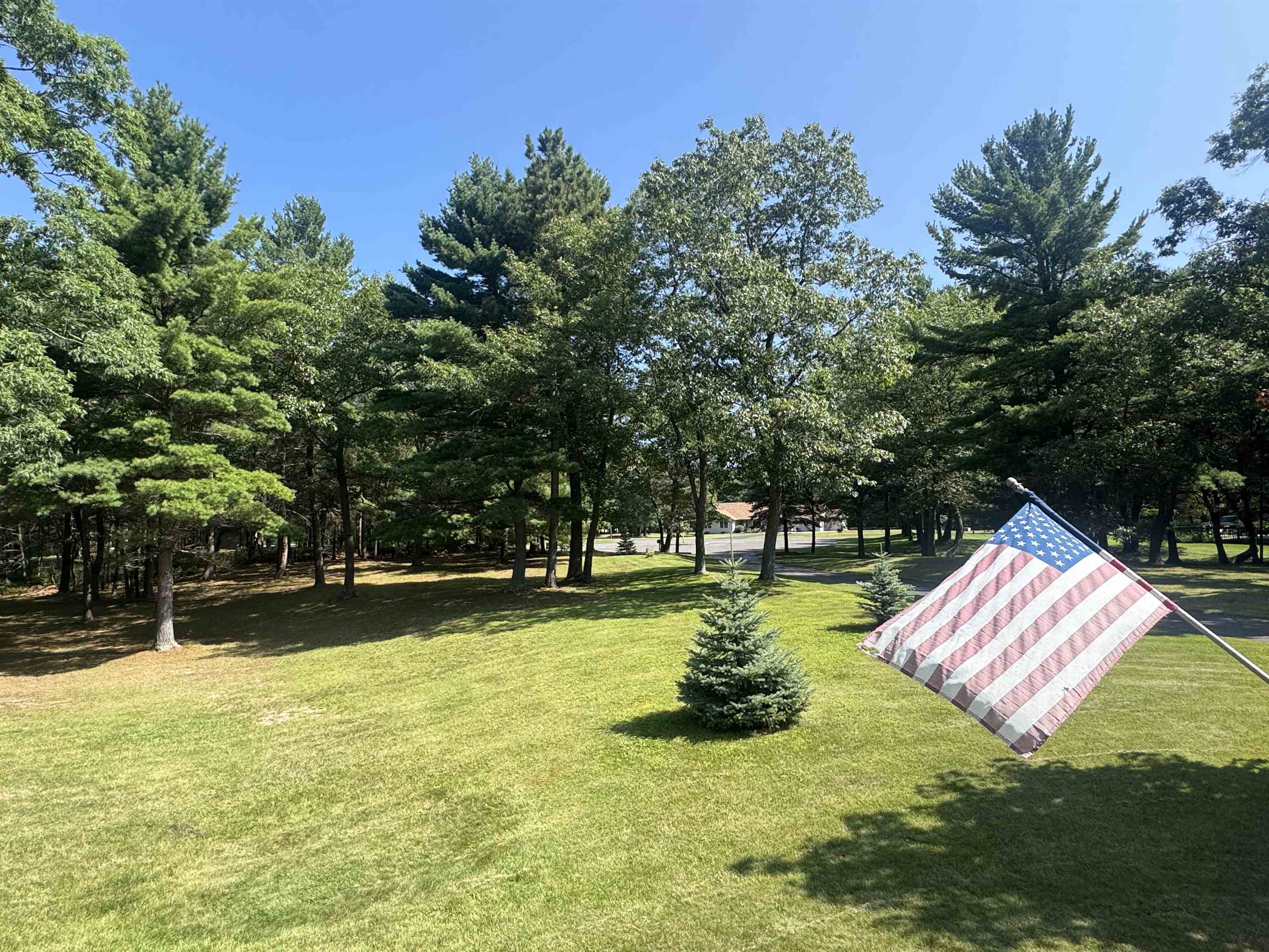 main property photo 50