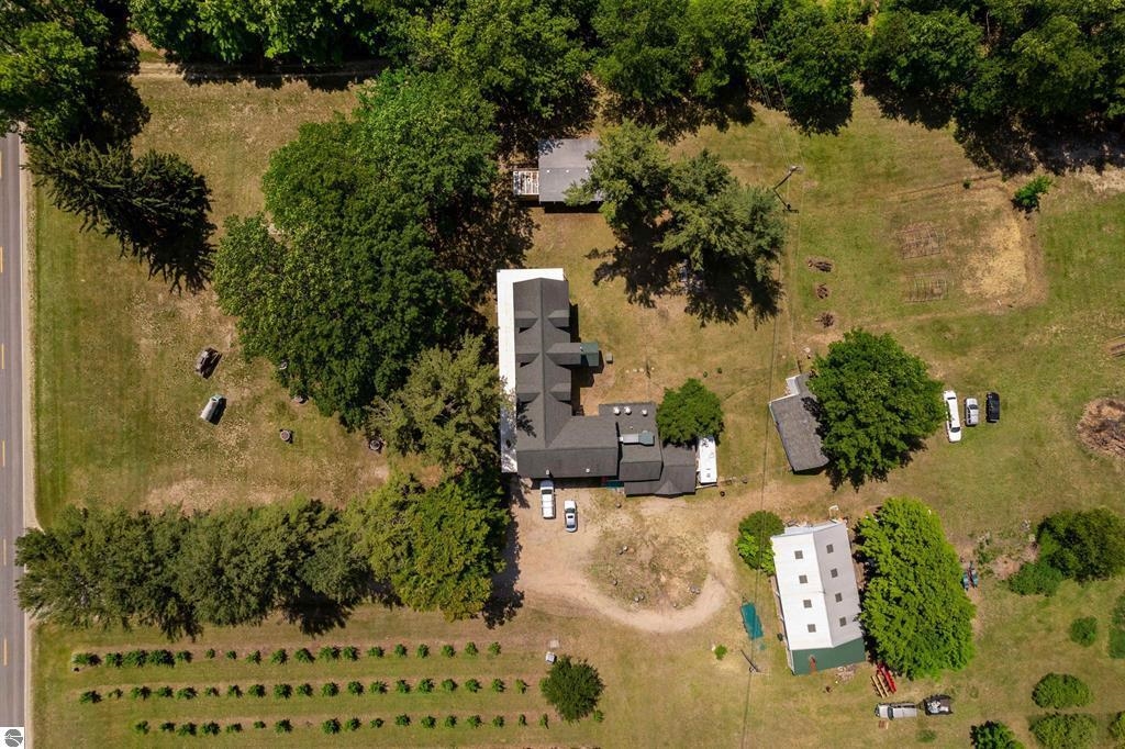 main property photo 48