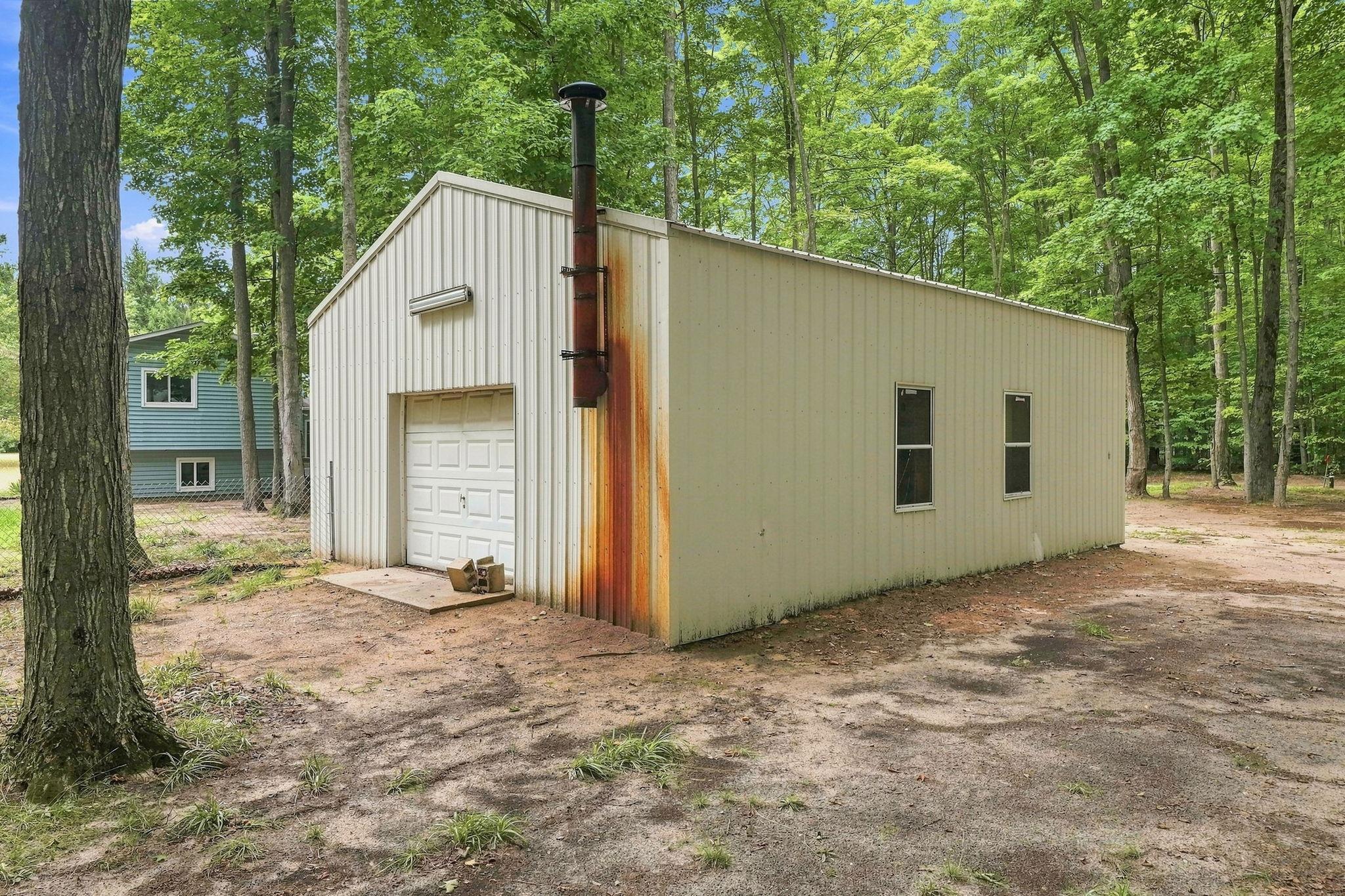 main property photo 46