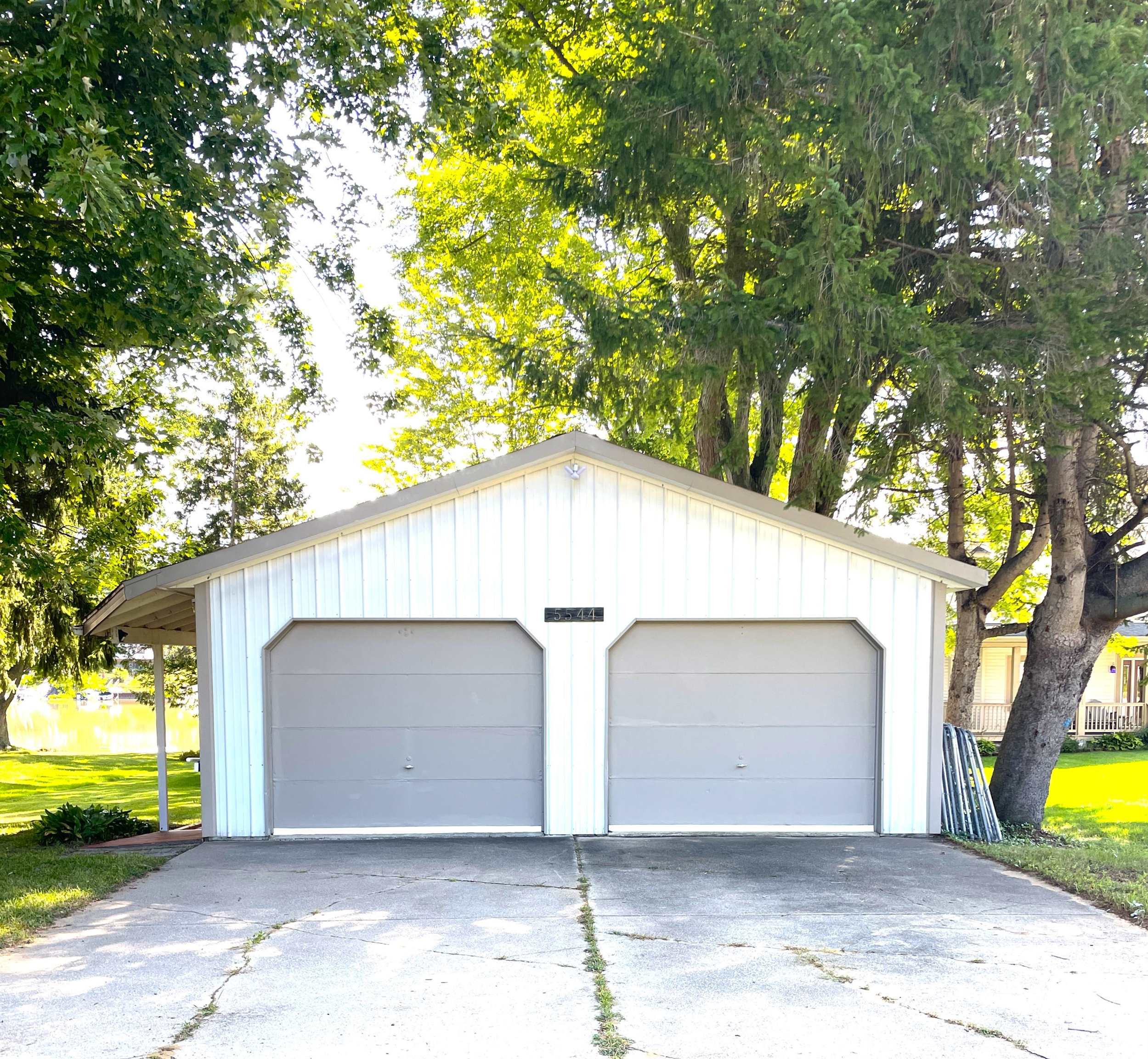 main property photo 13
