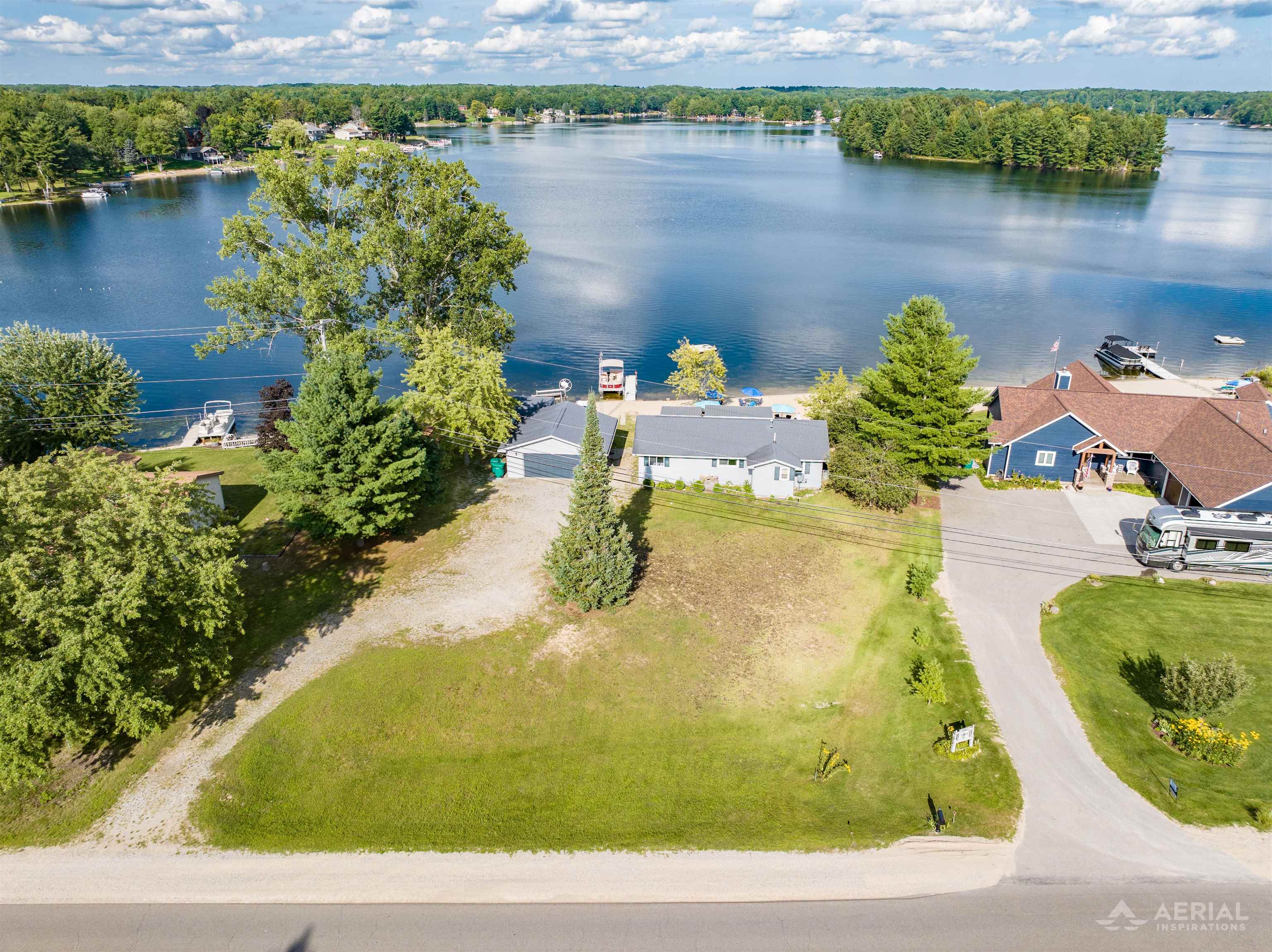 main property photo 6