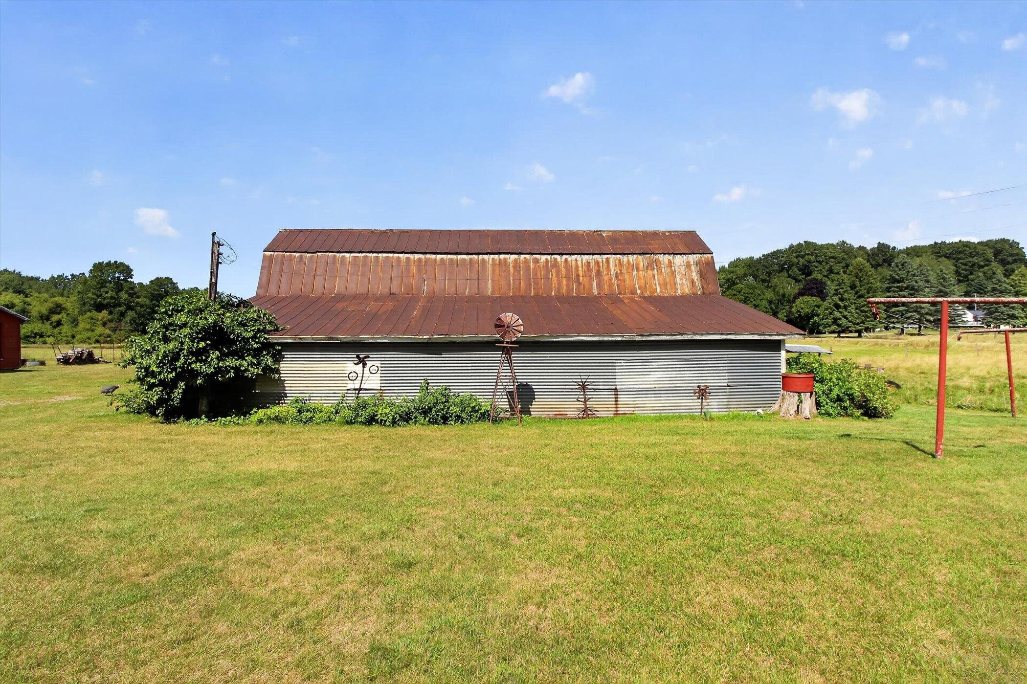 main property photo 47