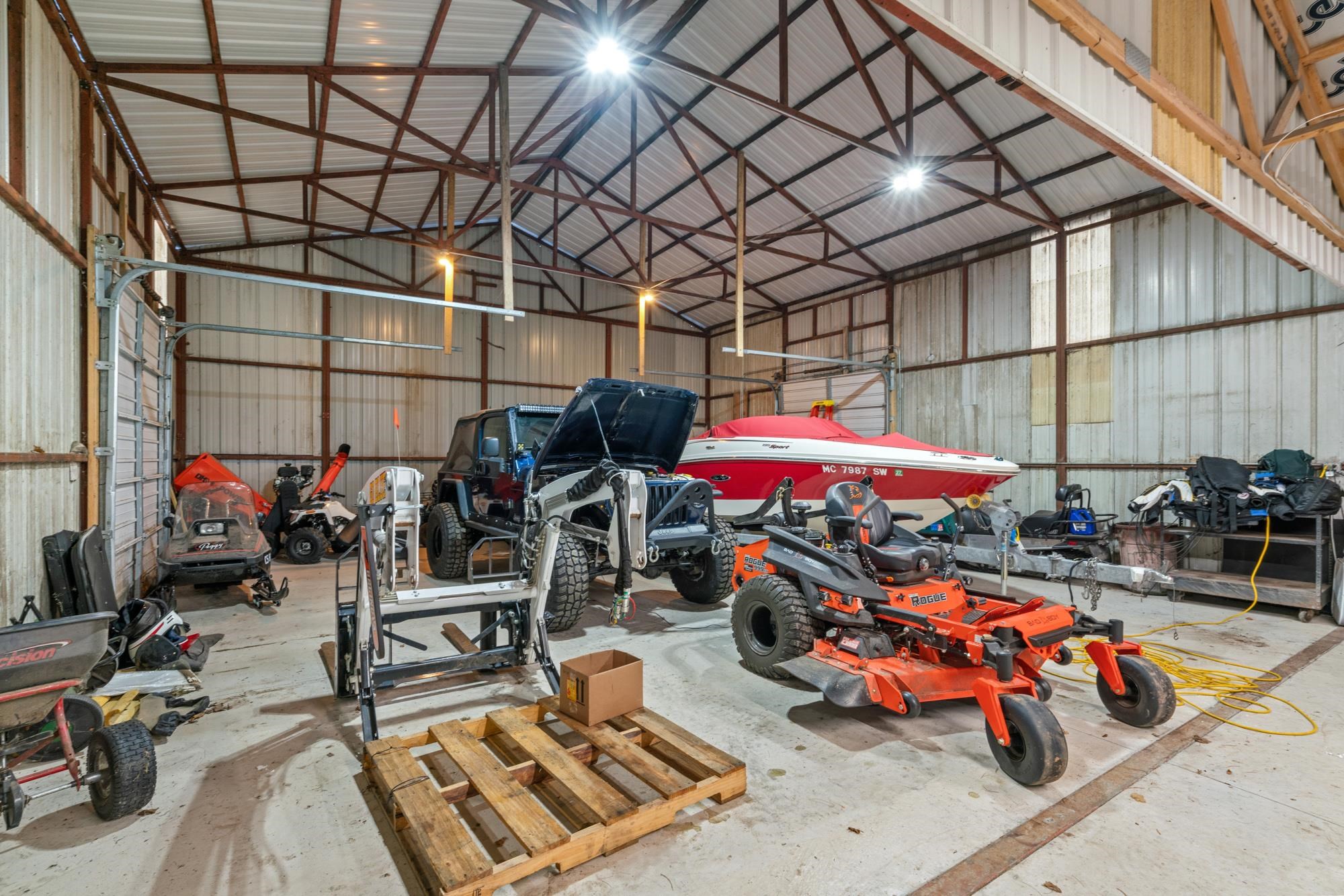 main property photo 44