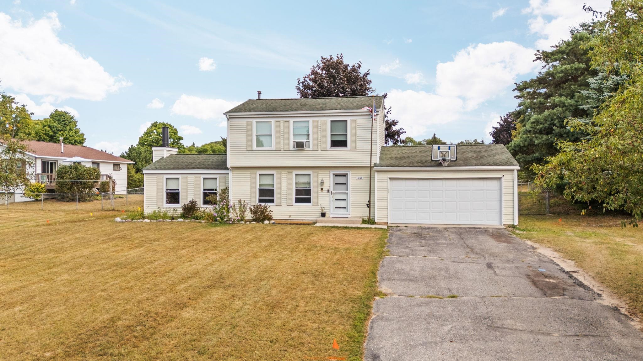 main property photo 41
