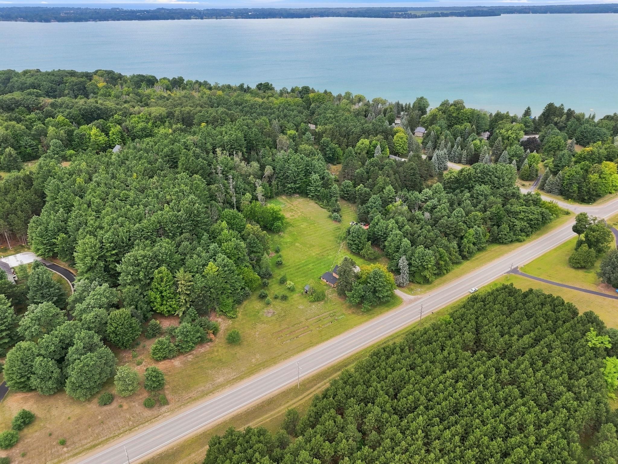 main property photo 15