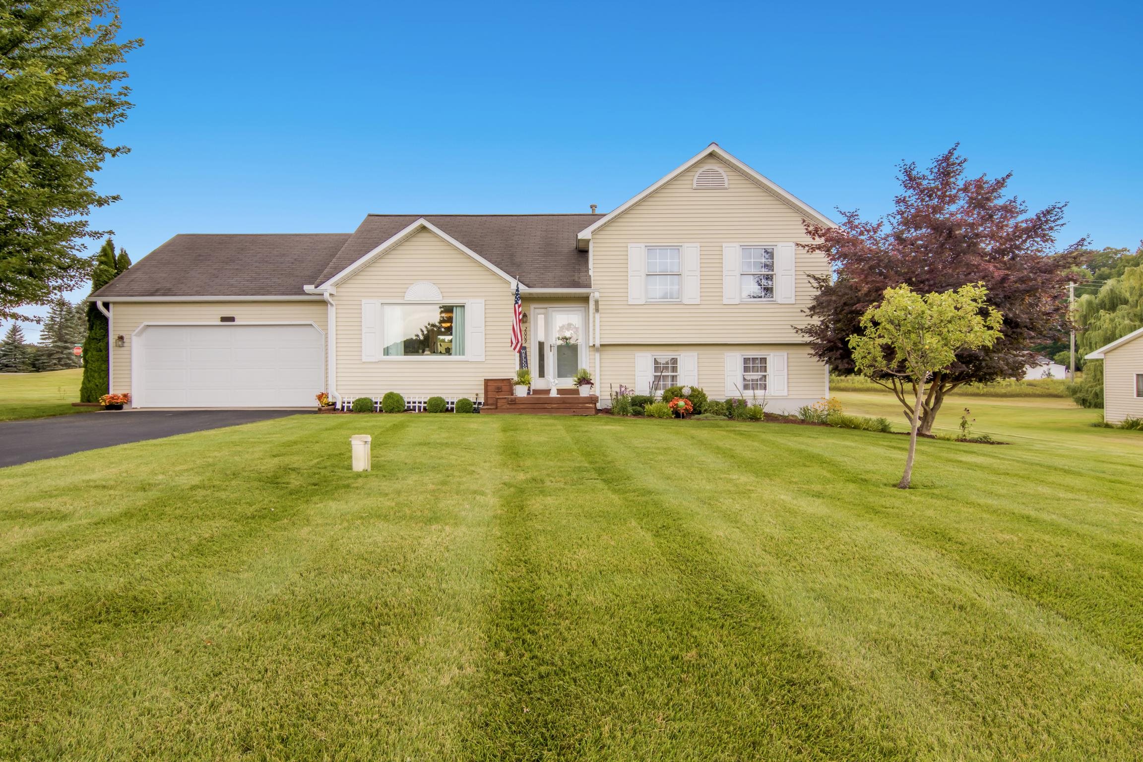 main property photo 0