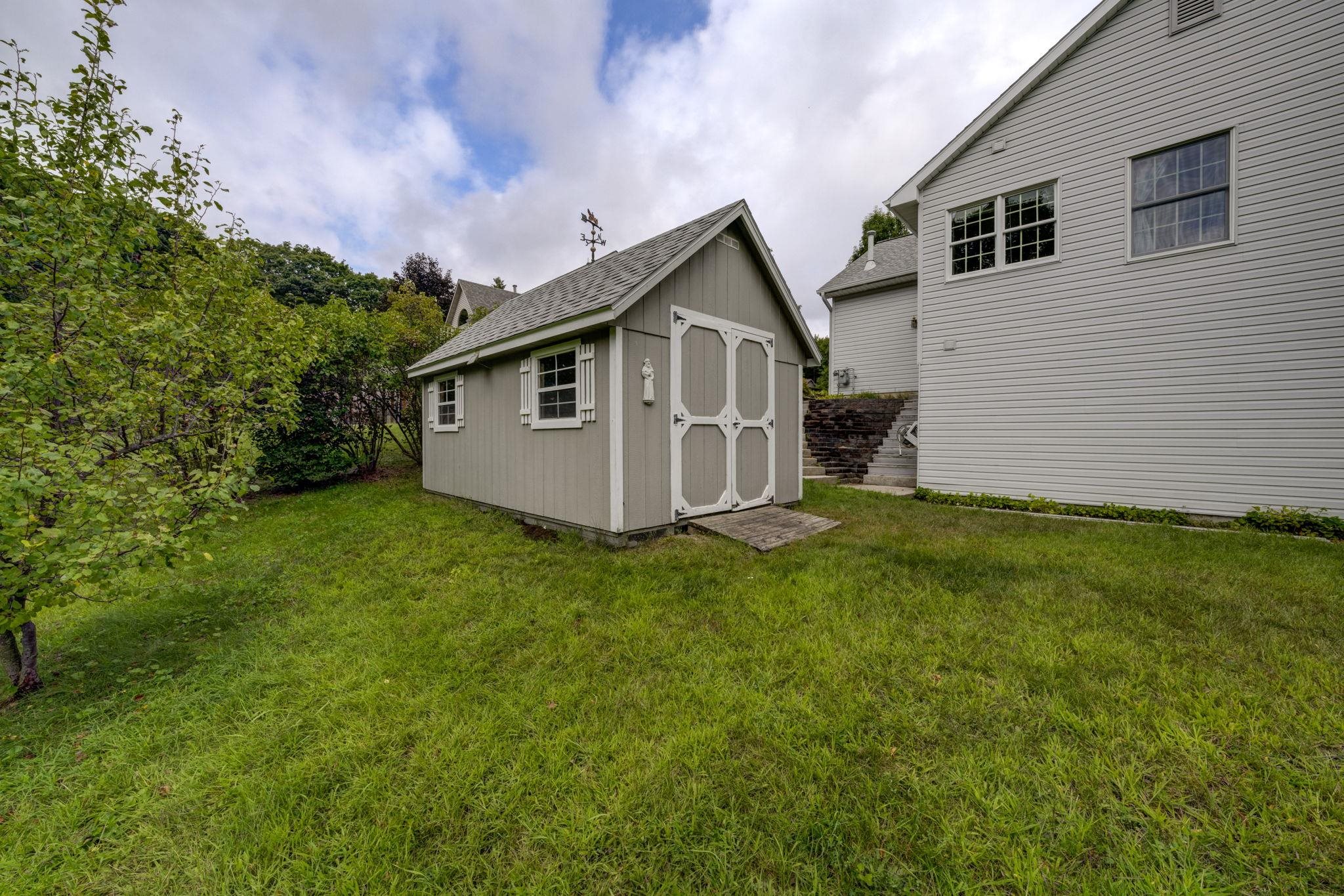 main property photo 59