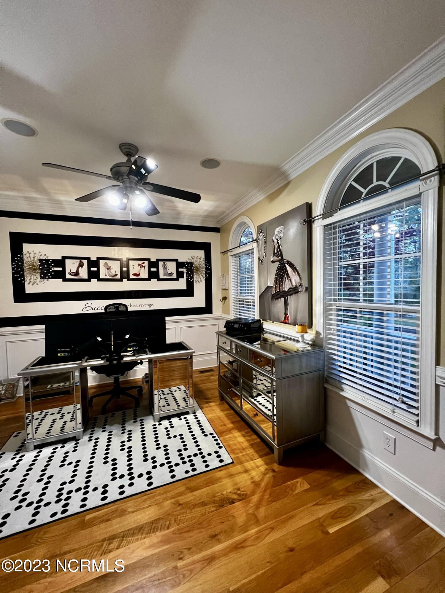 main property photo 20