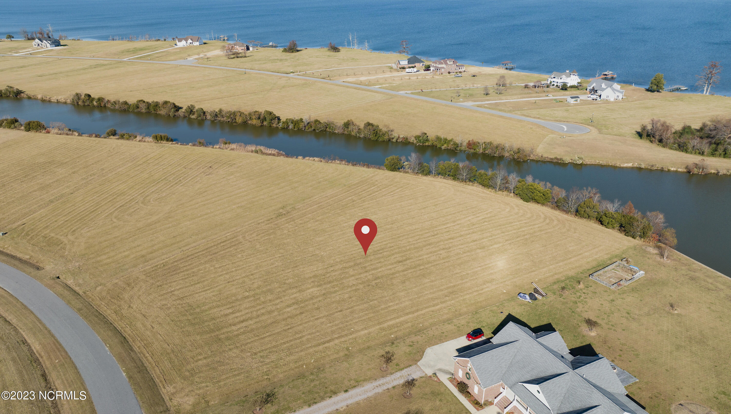 main property photo 7