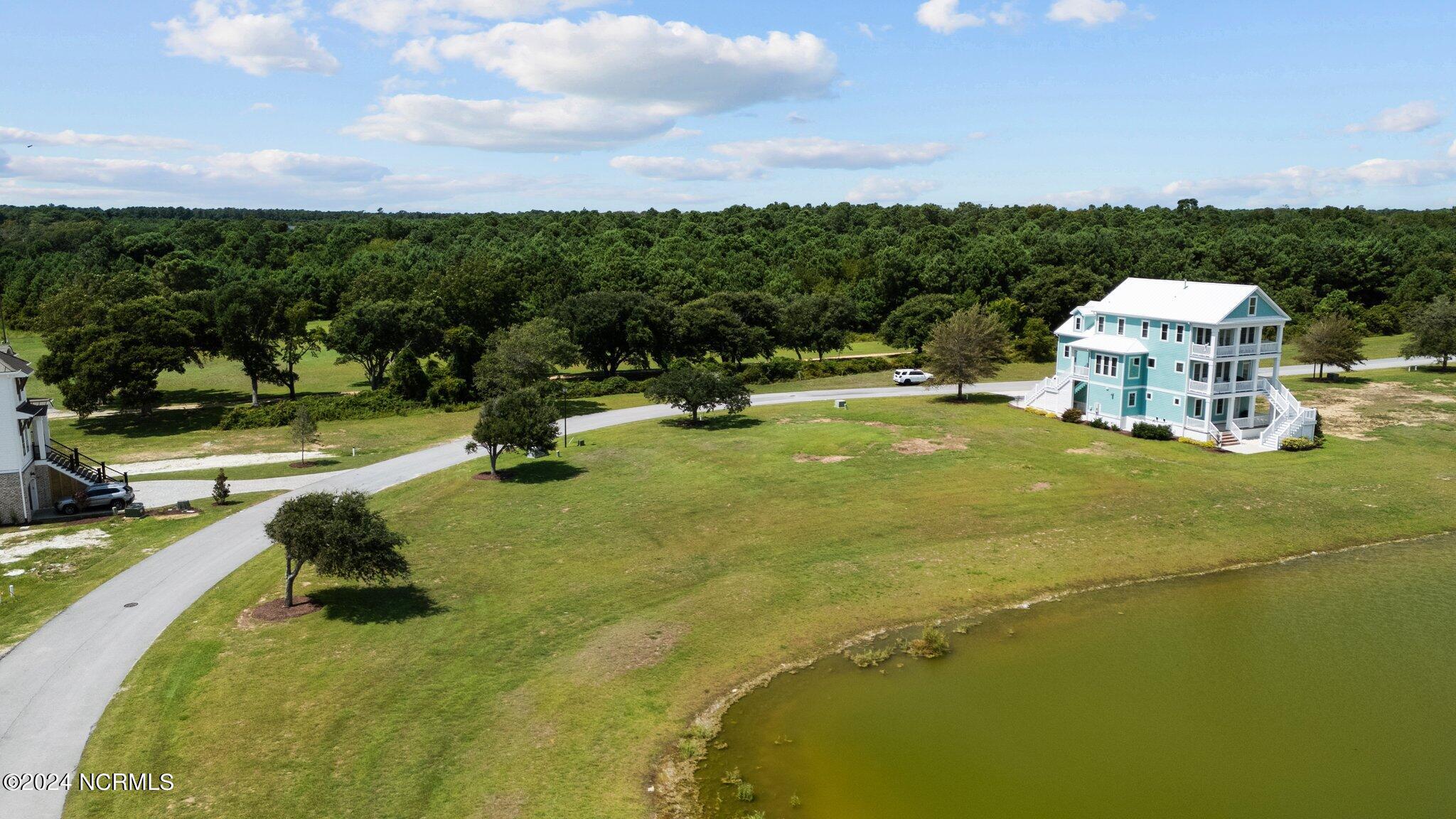 main property photo 17