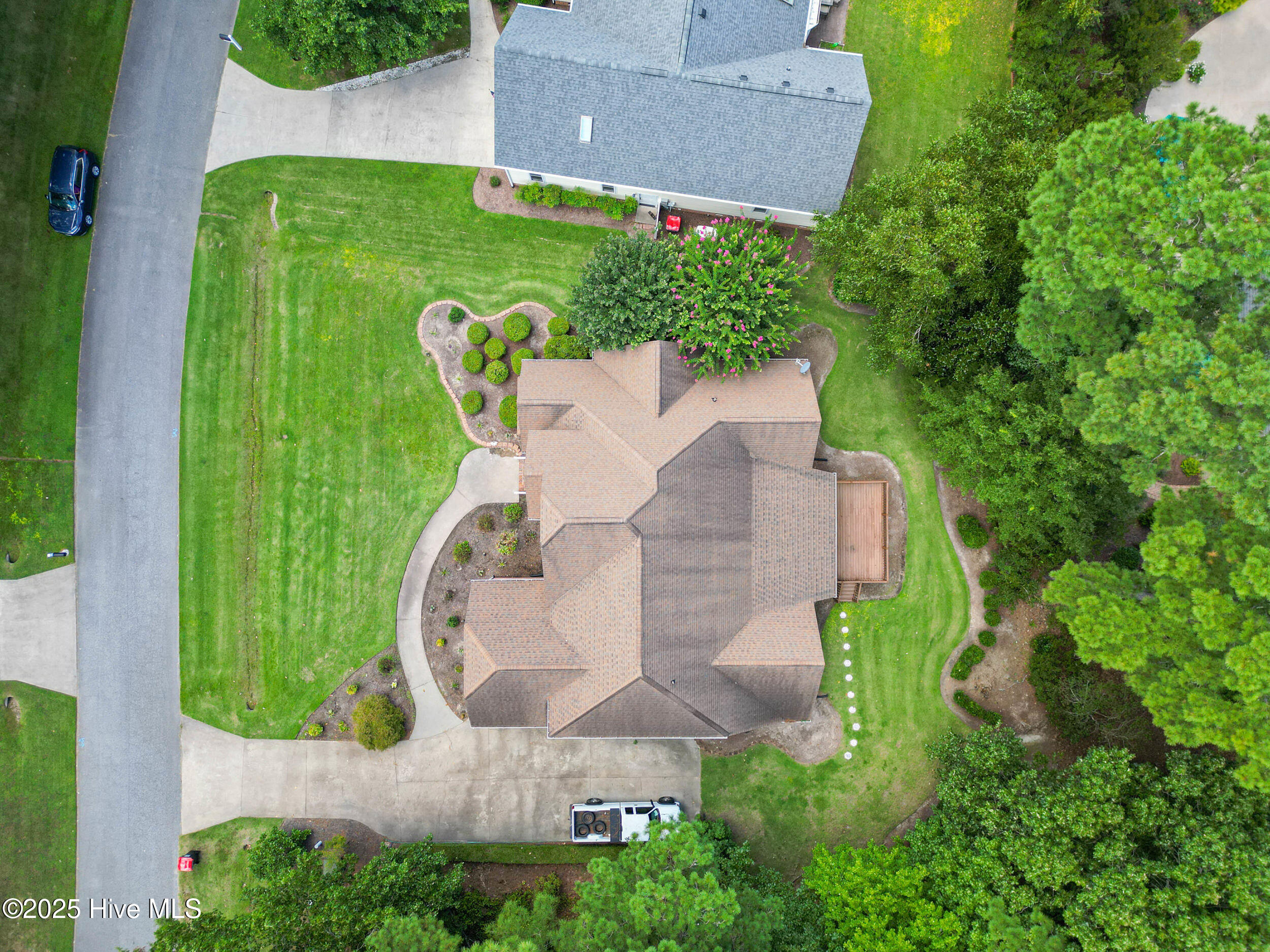 main property photo 47
