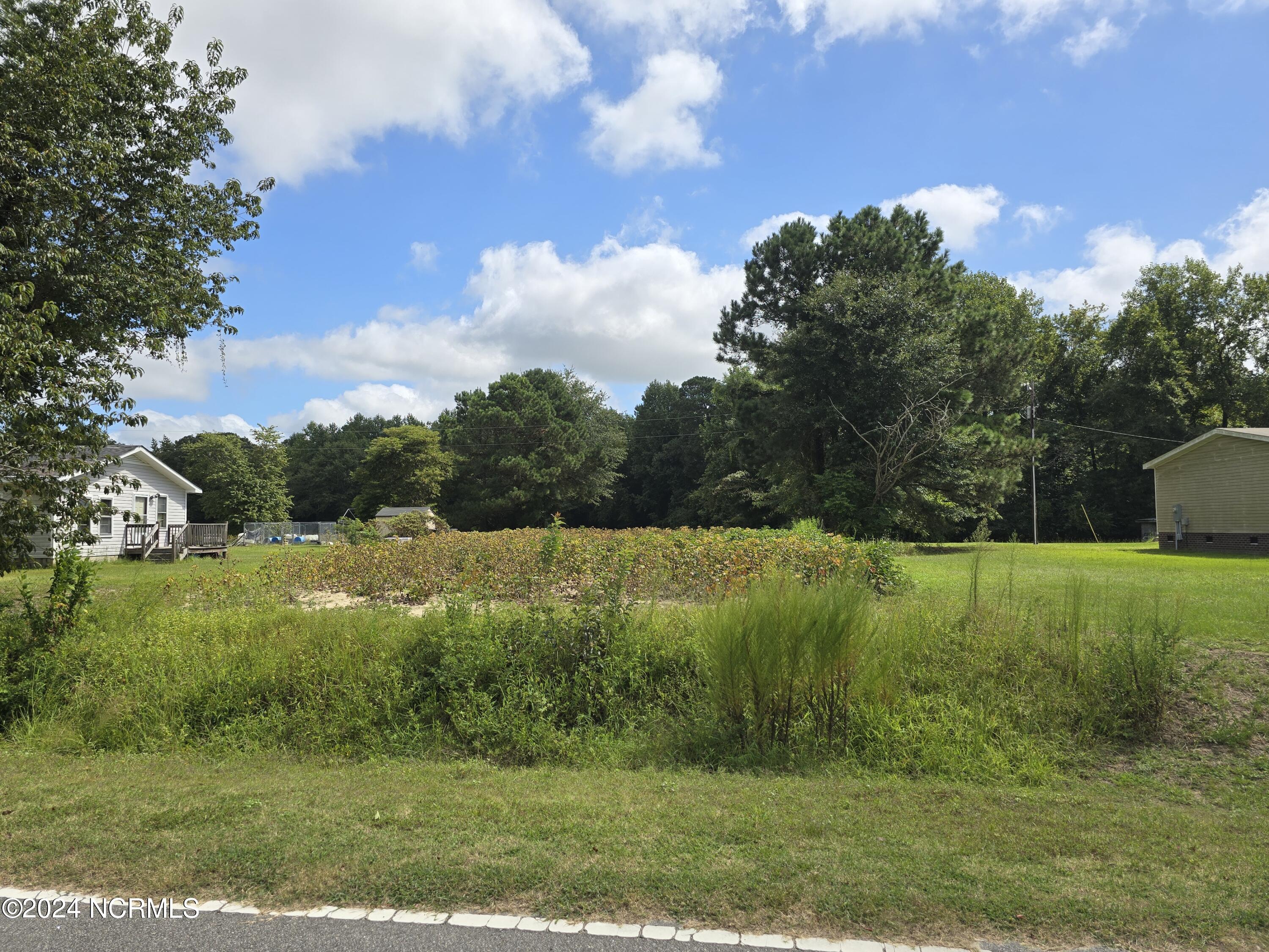 main property photo 16
