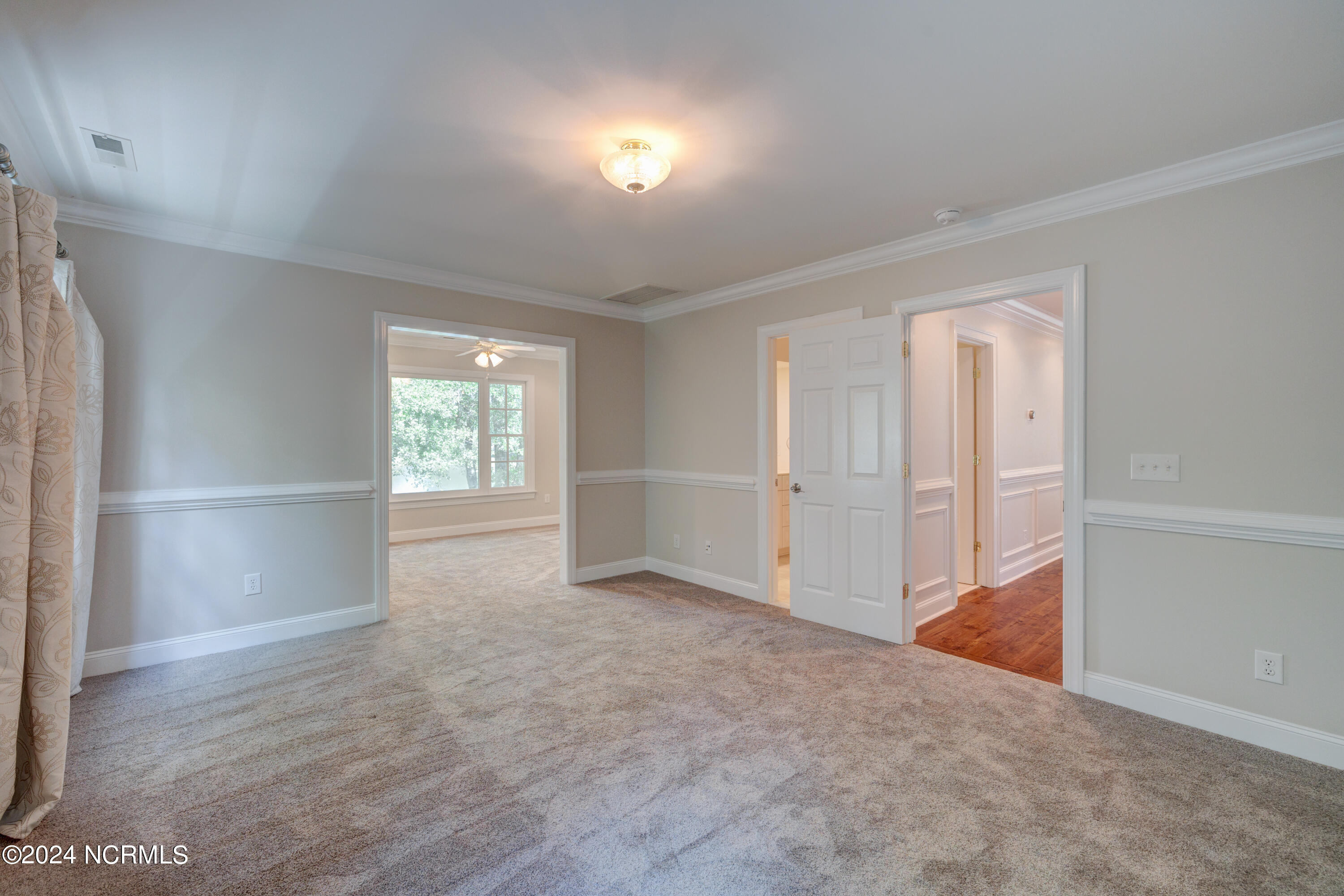 main property photo 74