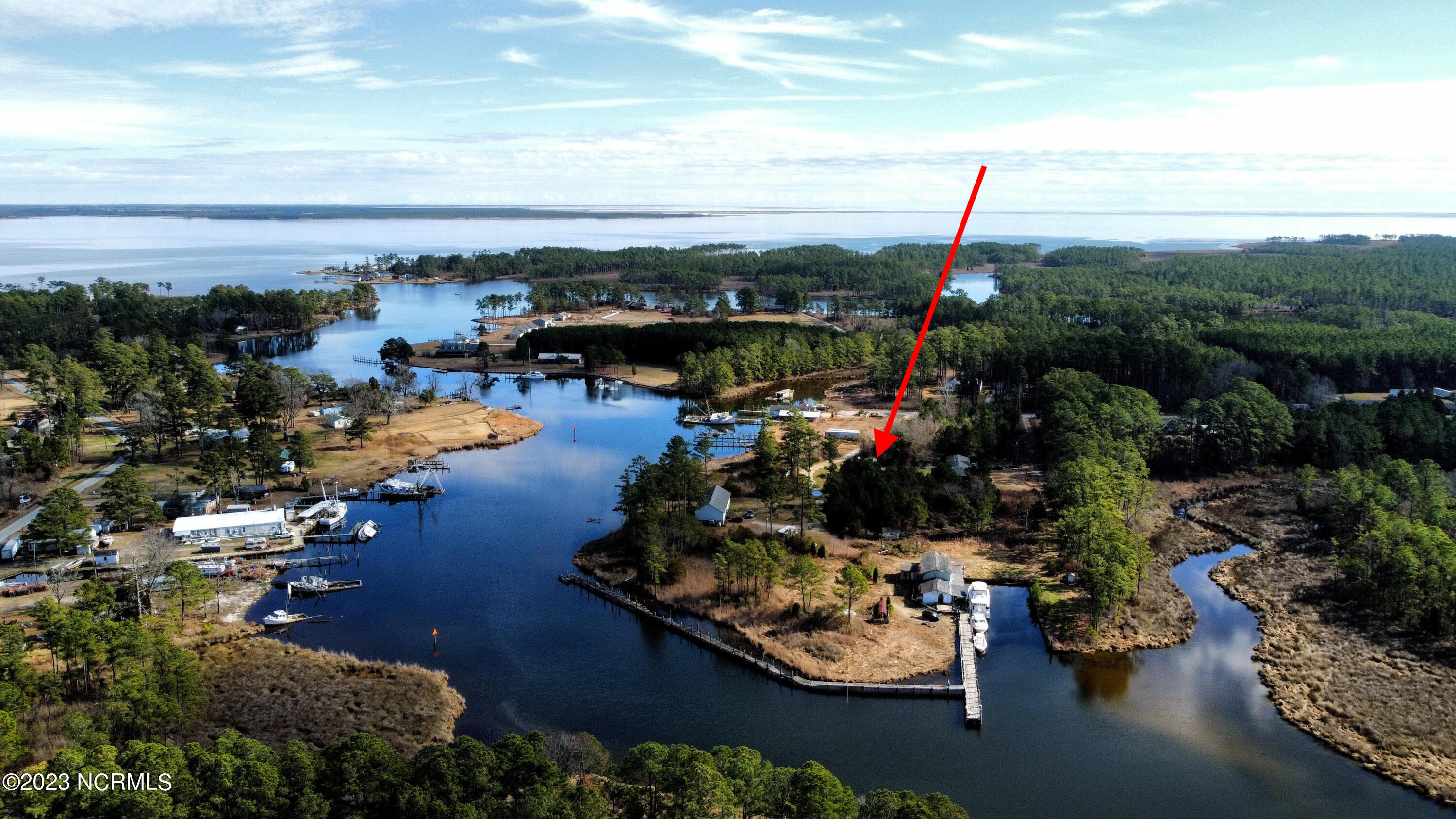 main property photo 14