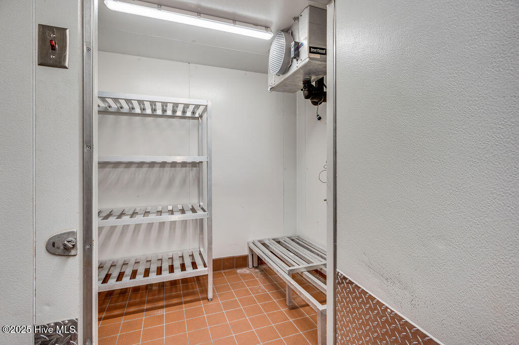 main property photo 70
