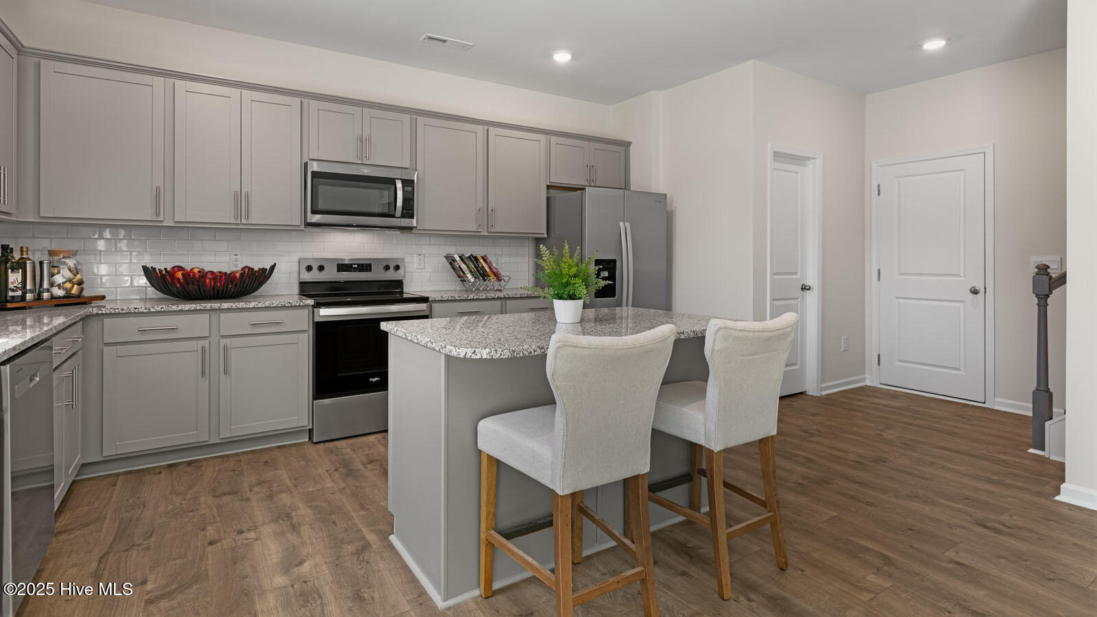 property viewer photo 11