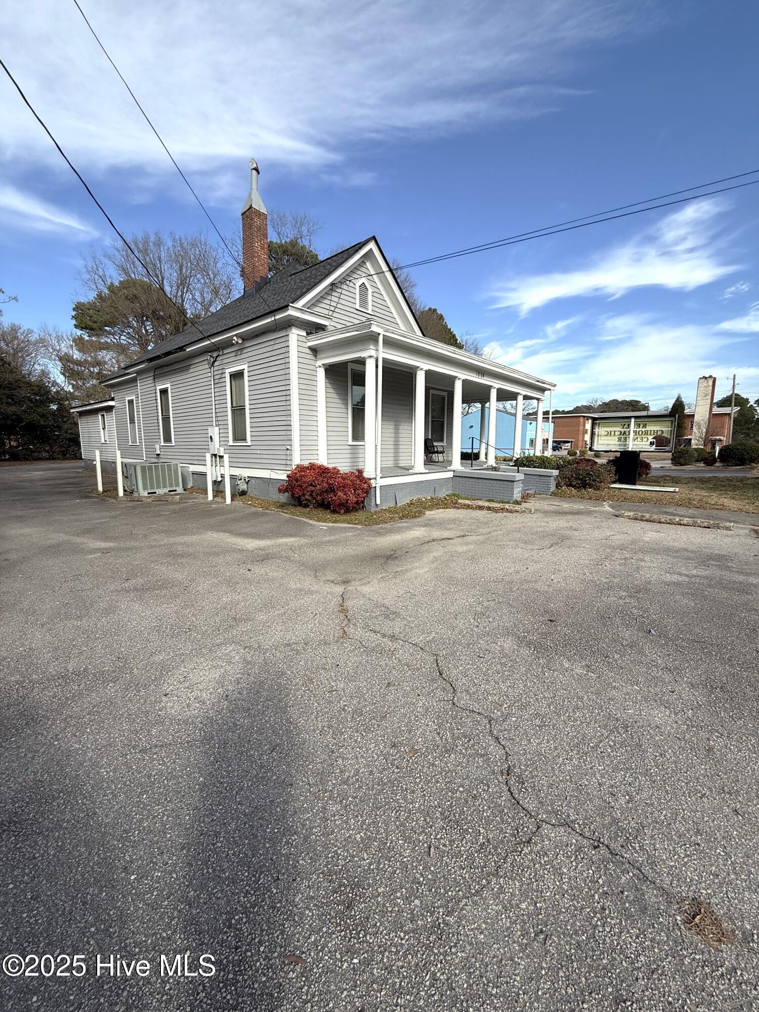 main property photo 22