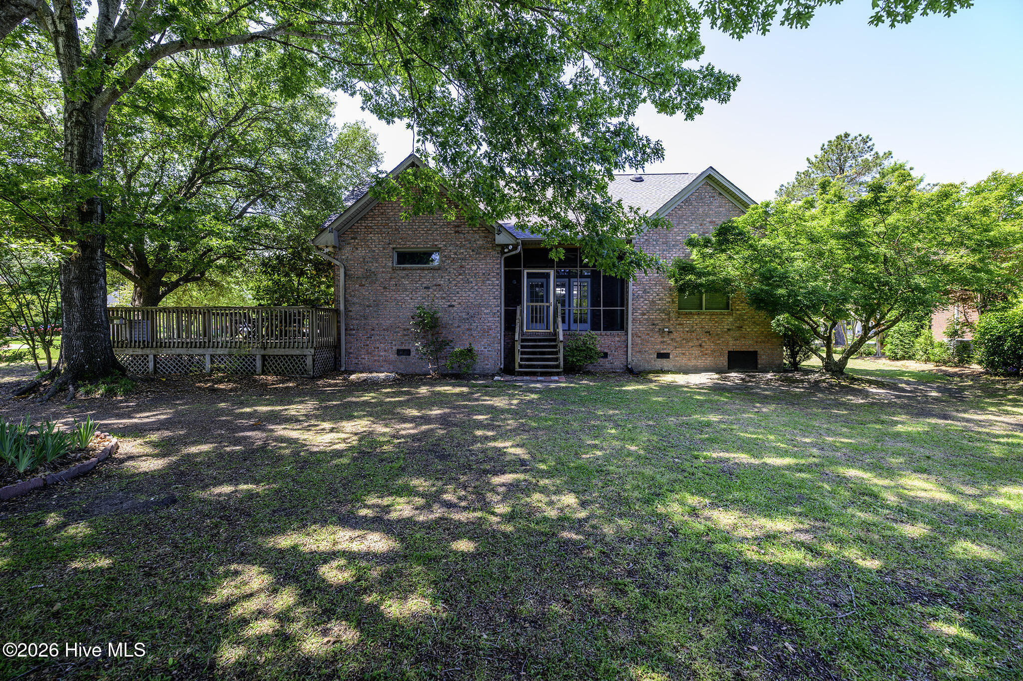 main property photo 37