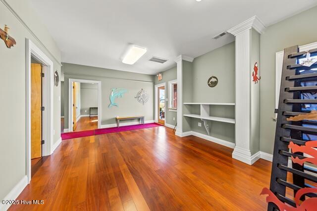 main property photo 13