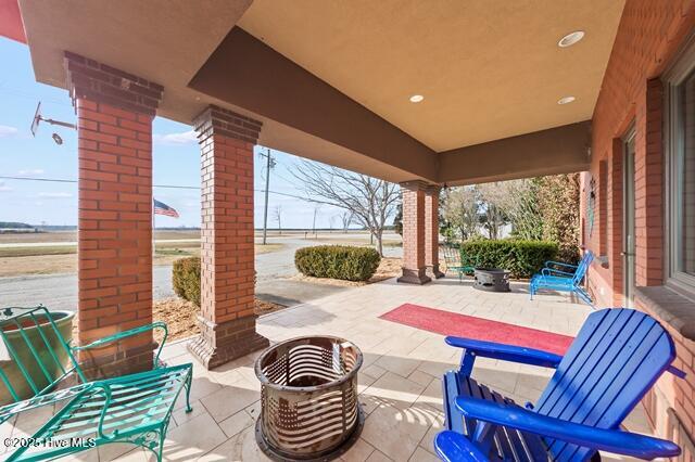 main property photo 9