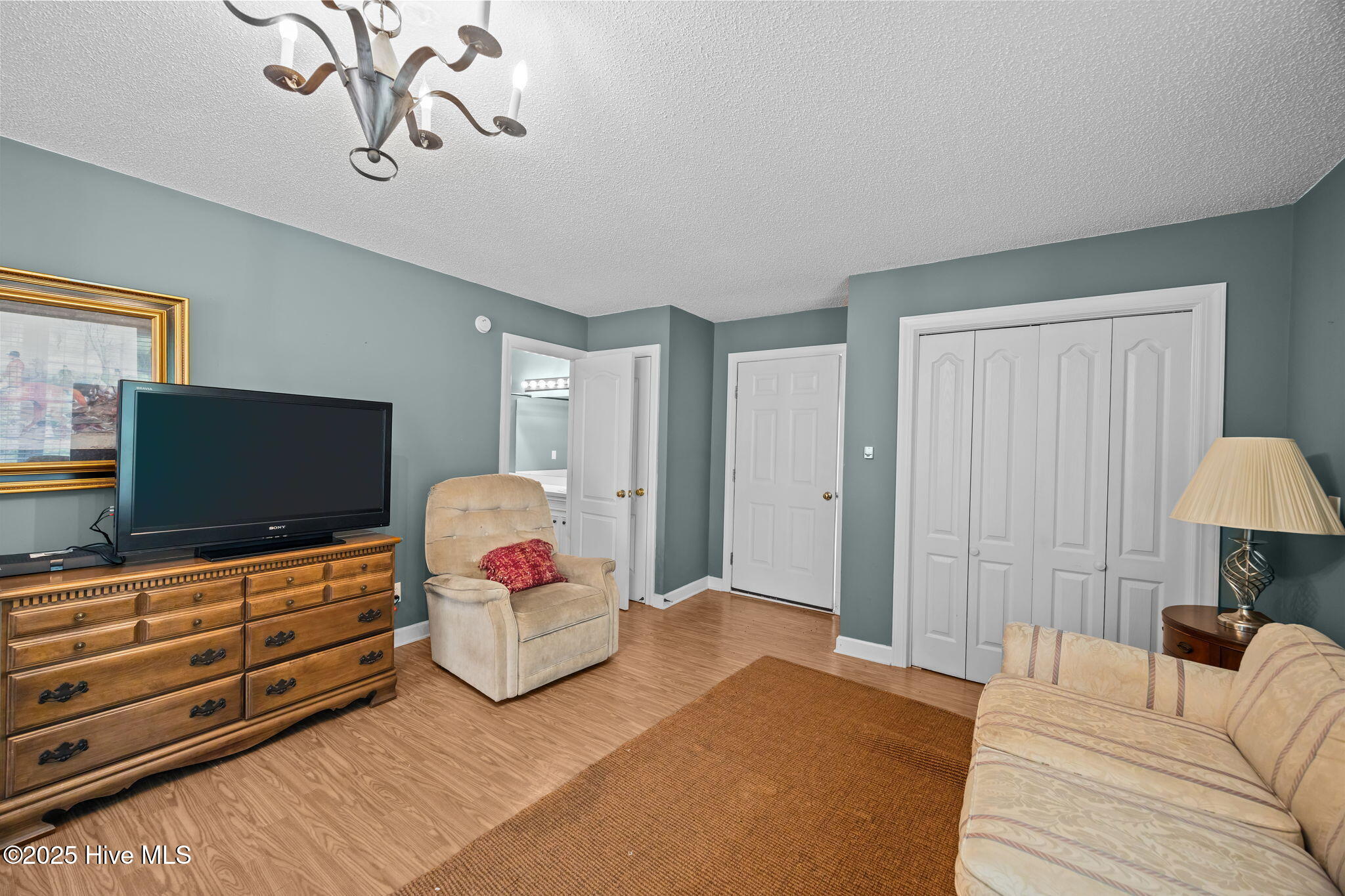main property photo 79