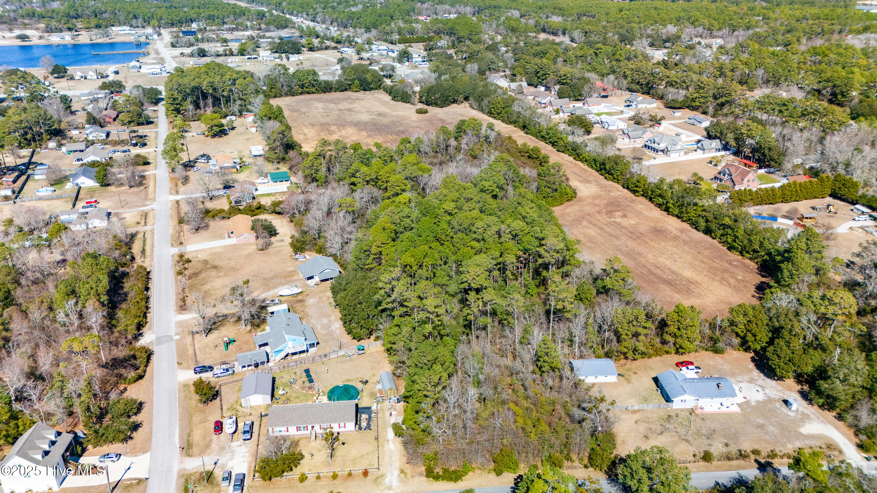 main property photo 13