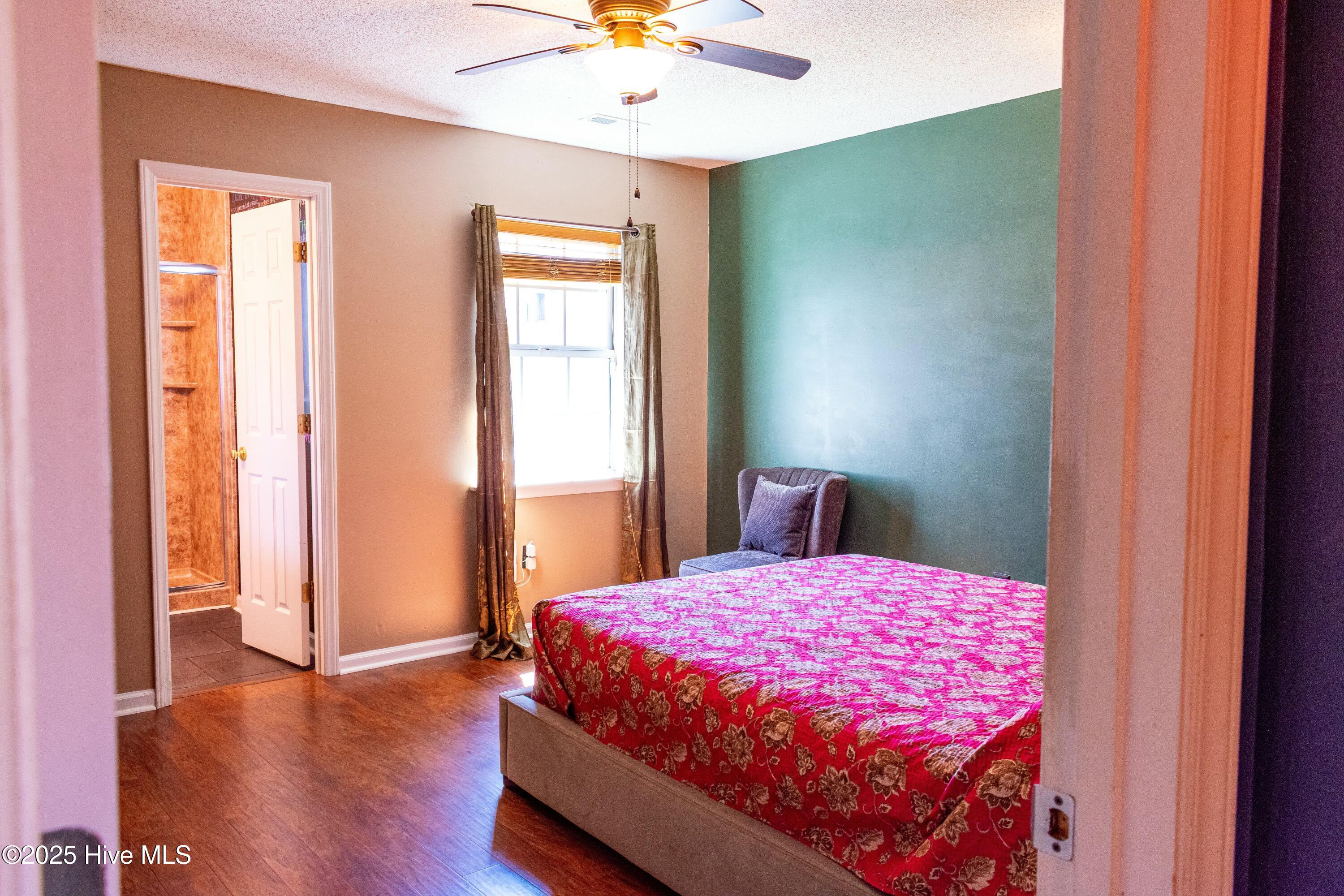 property viewer photo 17