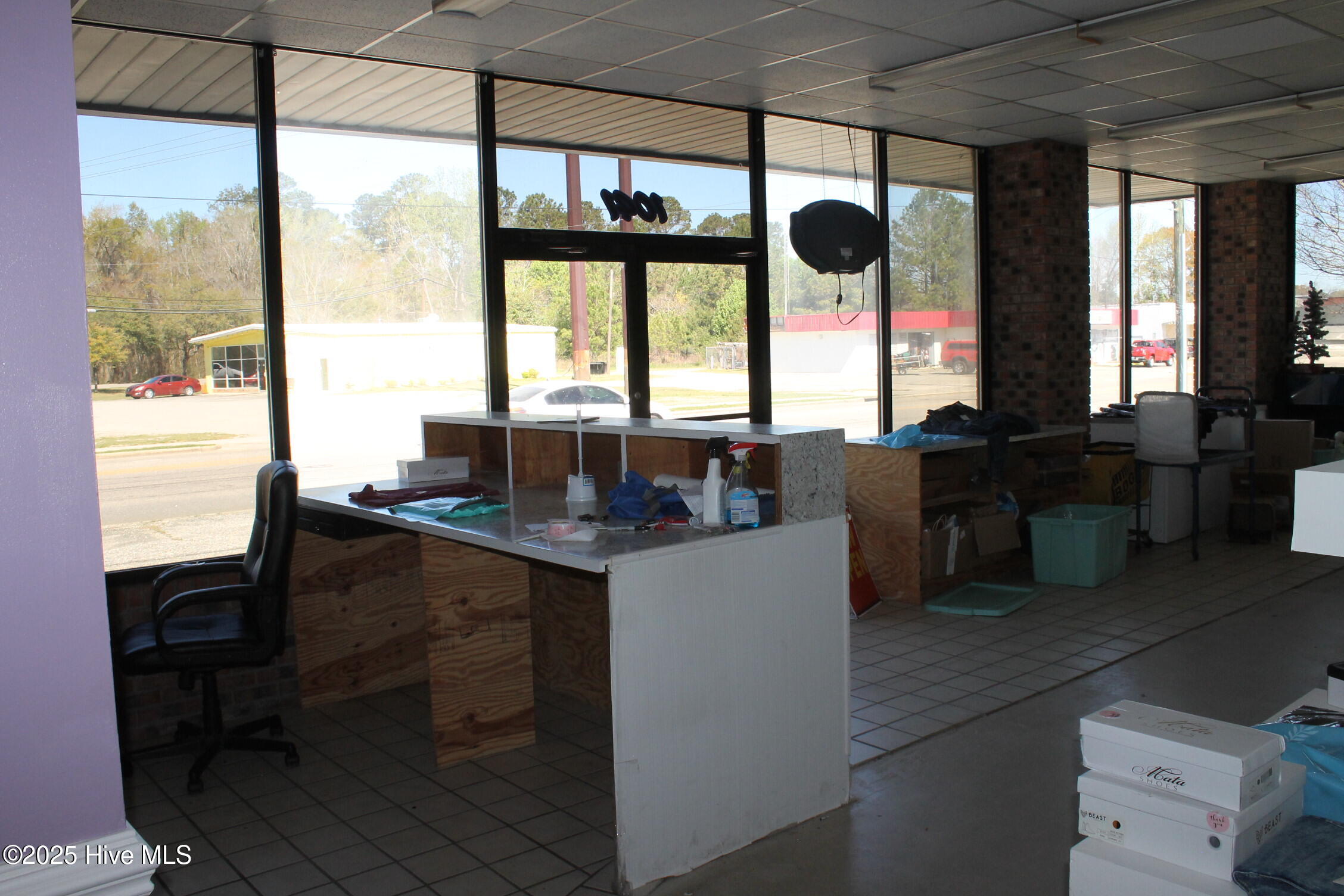 main property photo 12