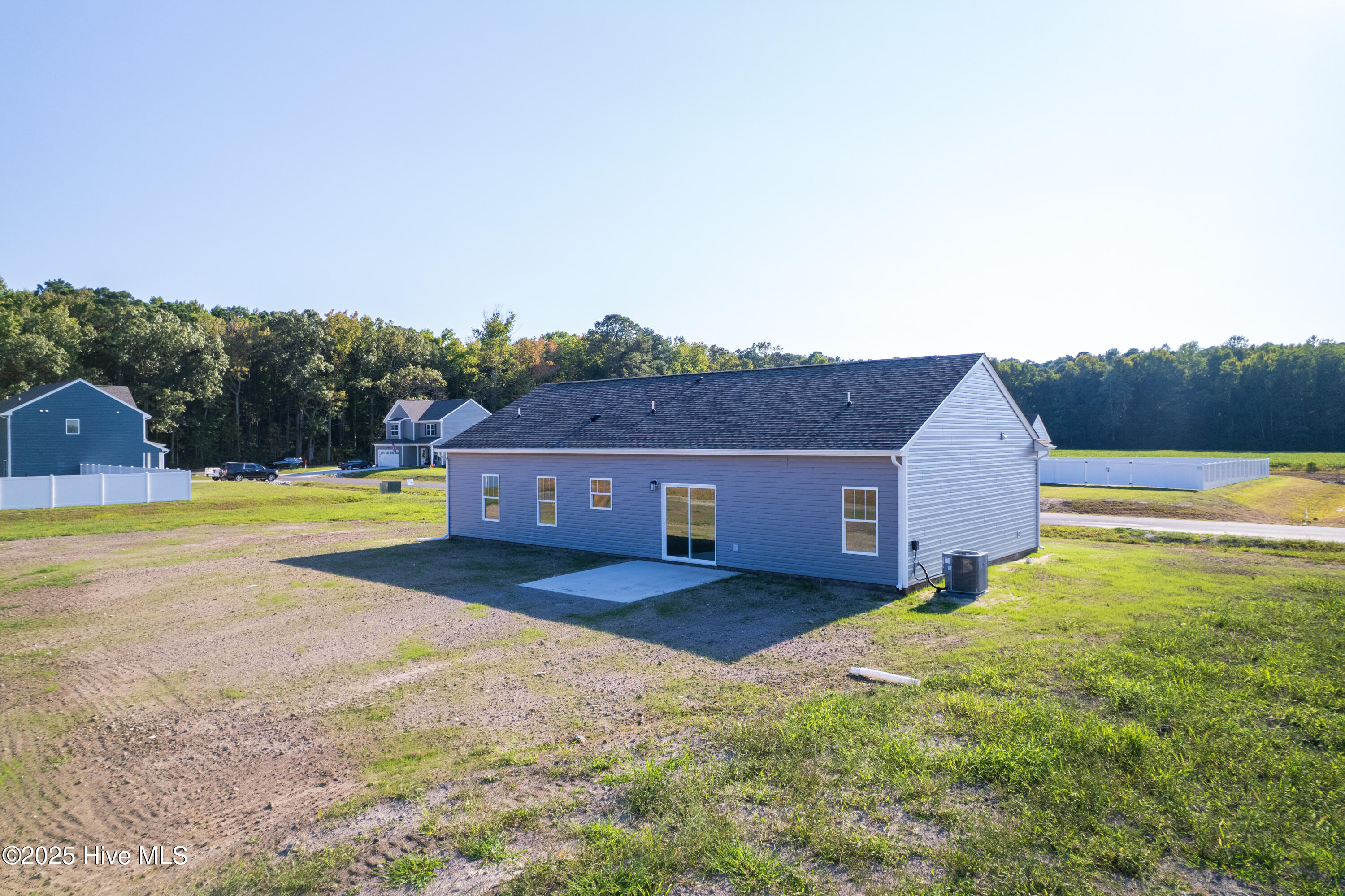 main property photo 31