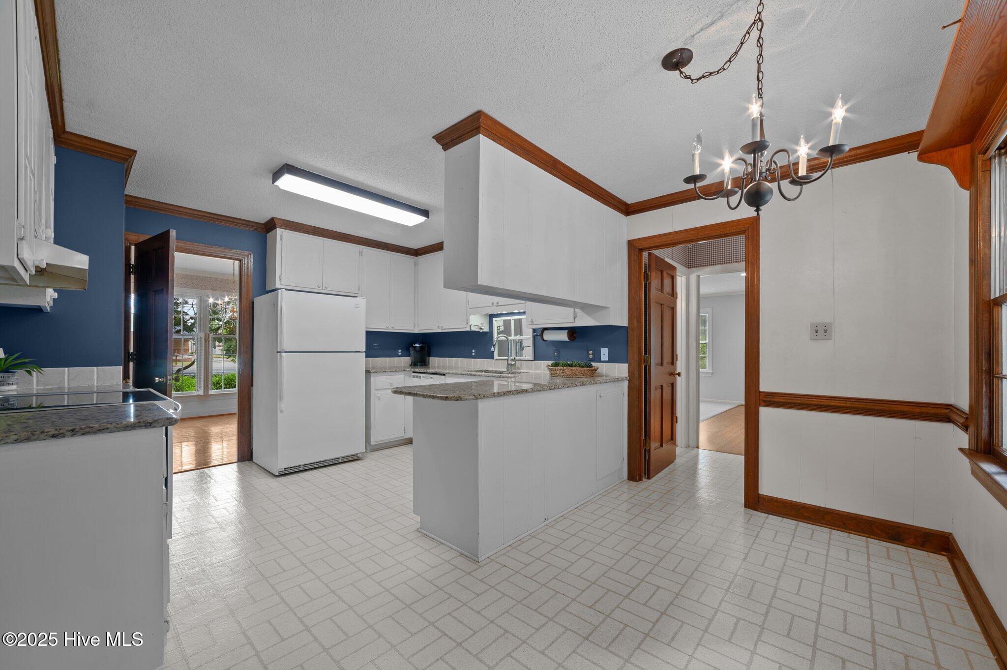 property viewer photo 24