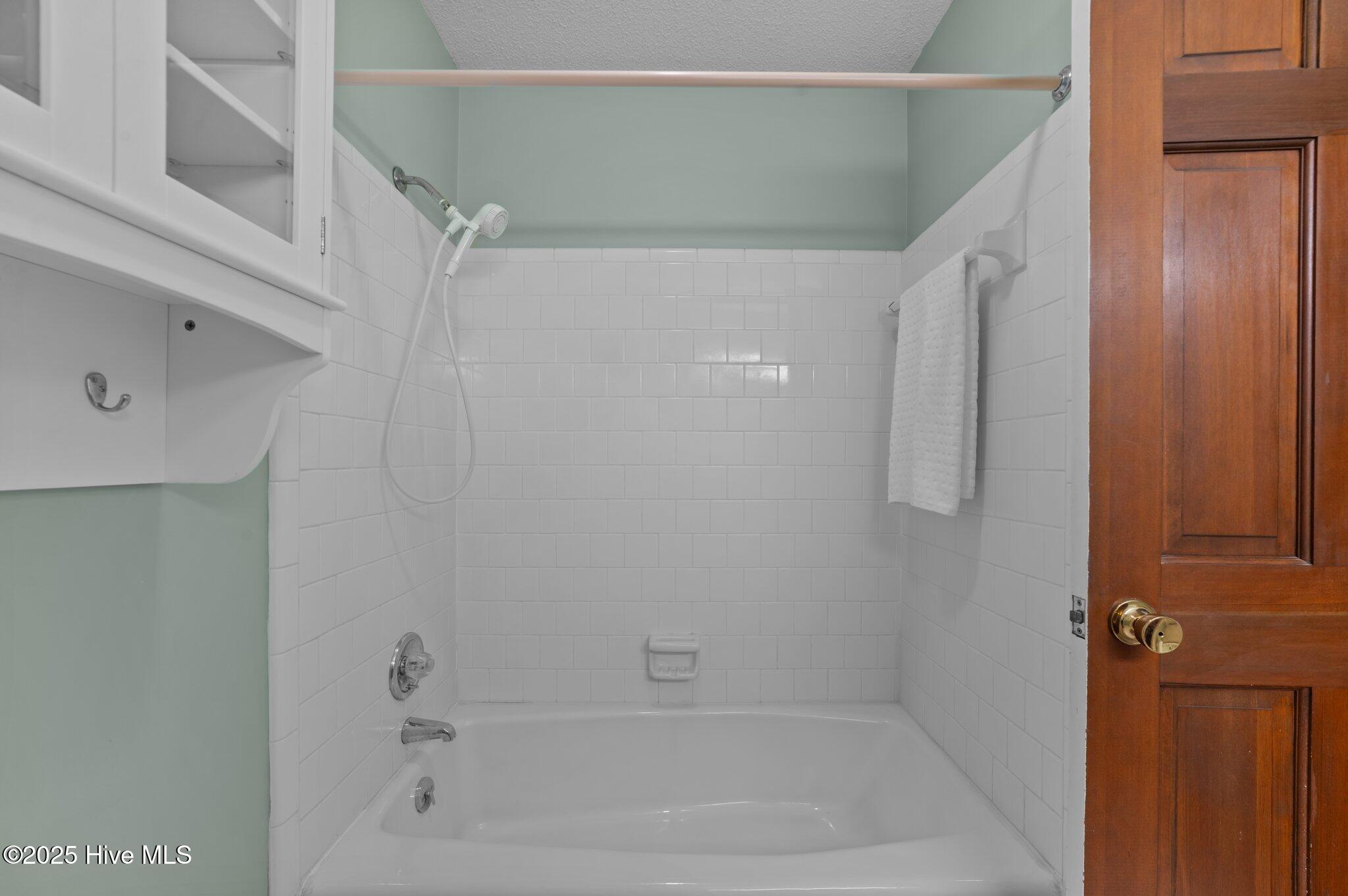 property viewer photo 38