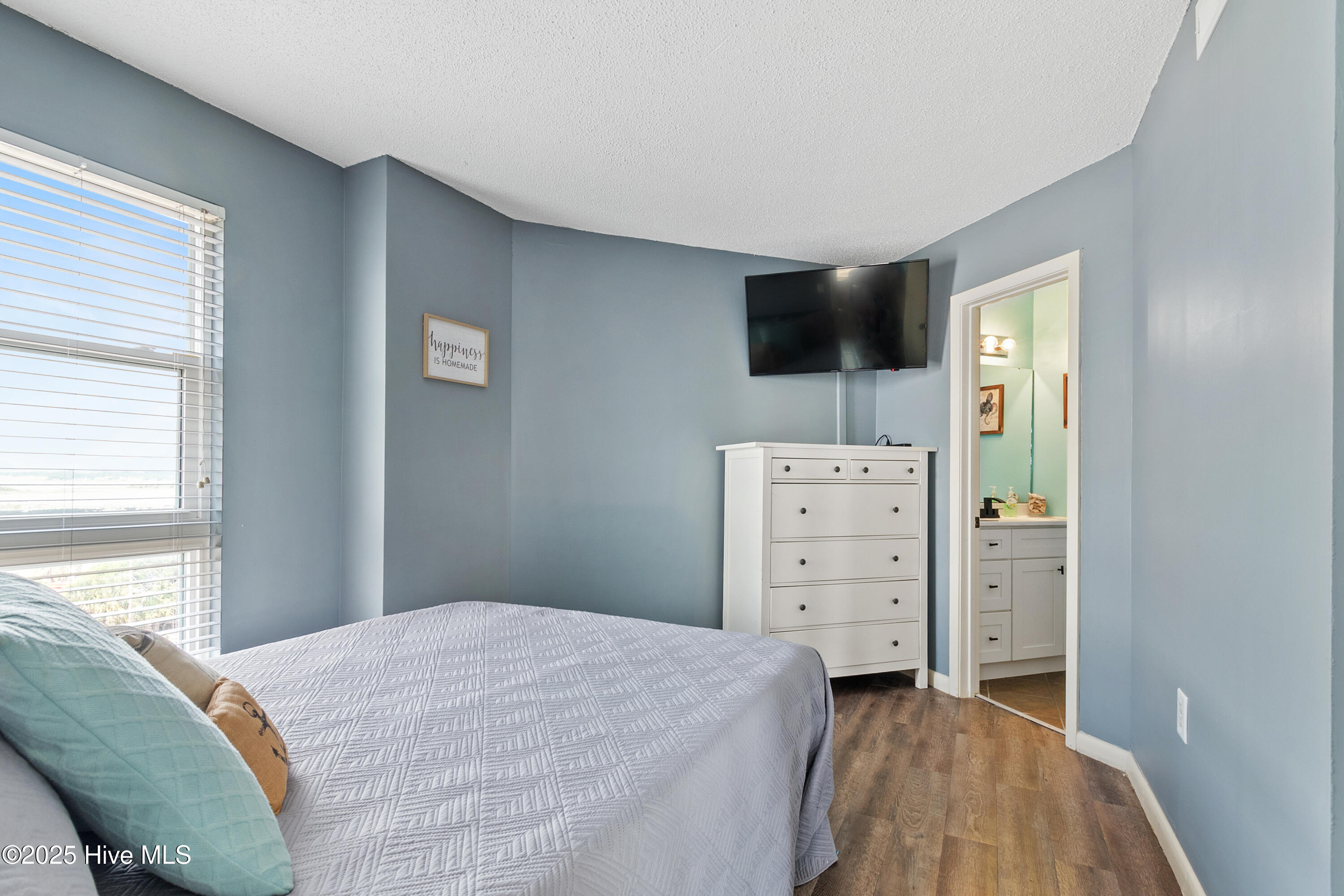 property viewer photo 20
