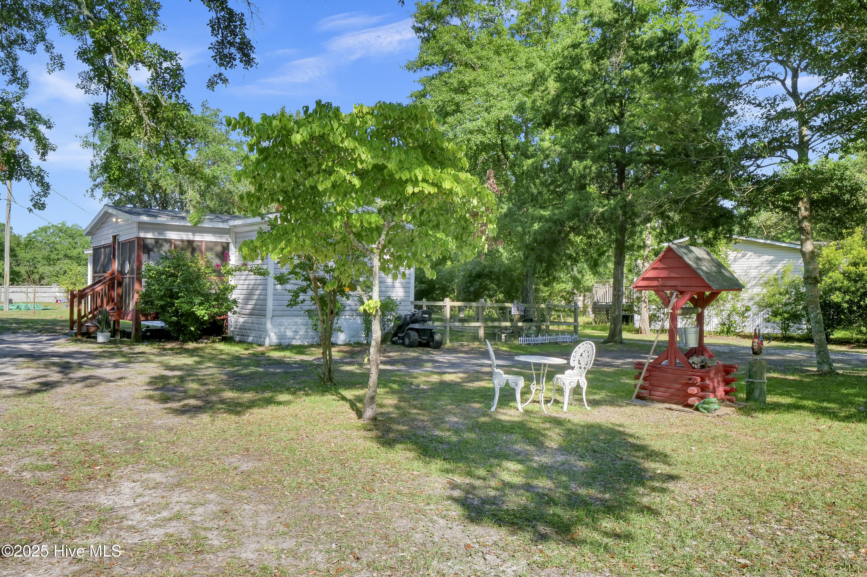 main property photo 27