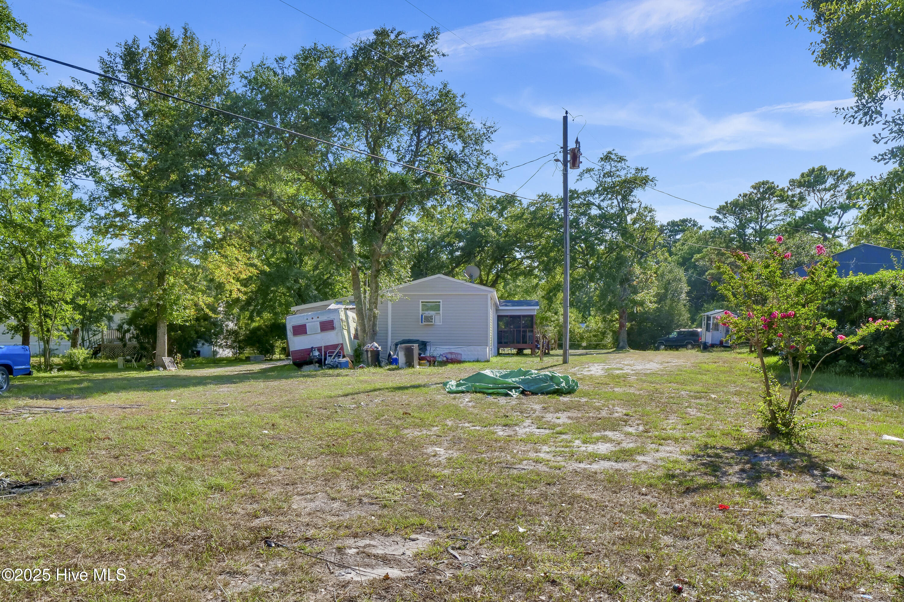 main property photo 30