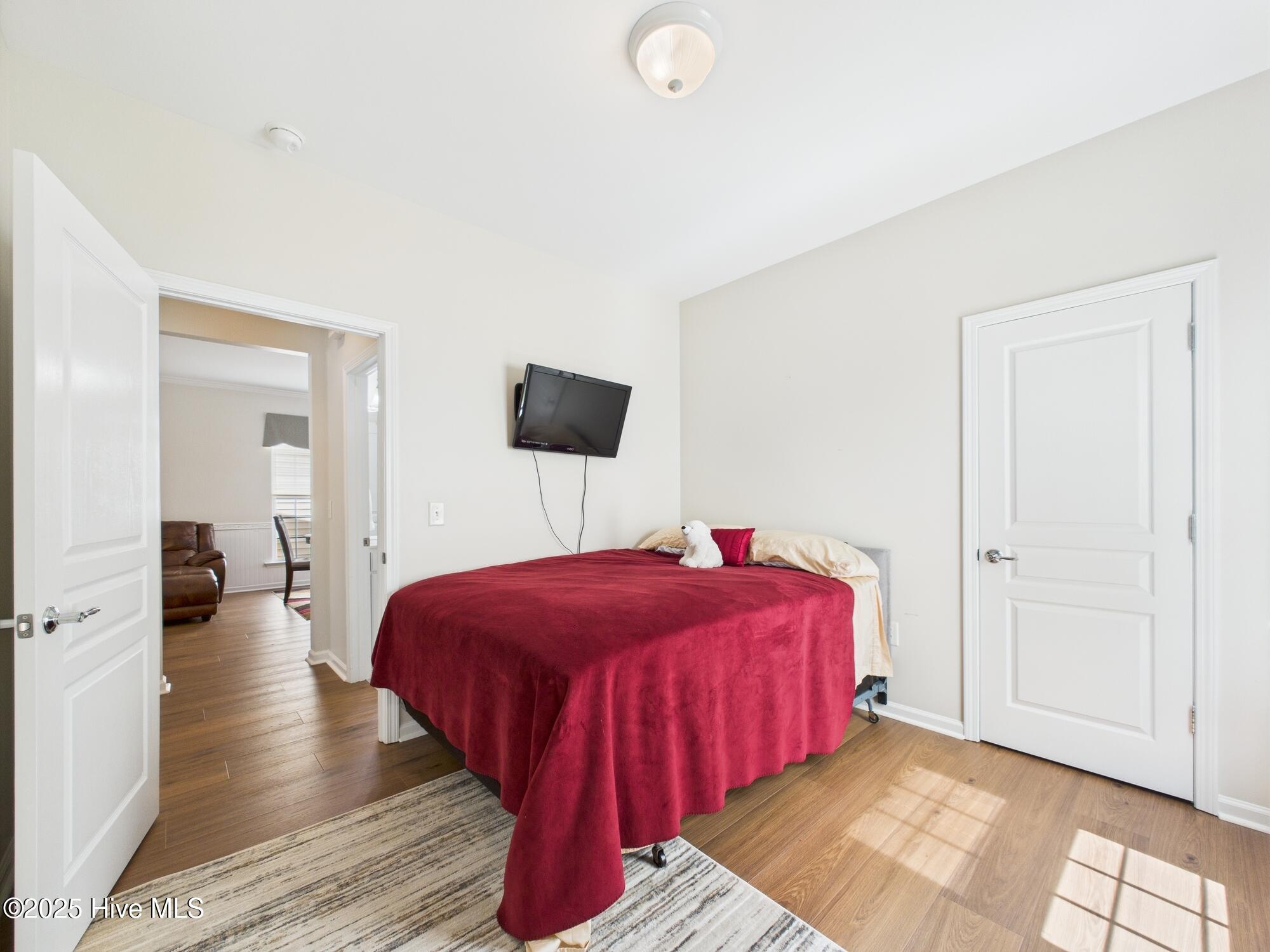main property photo 34
