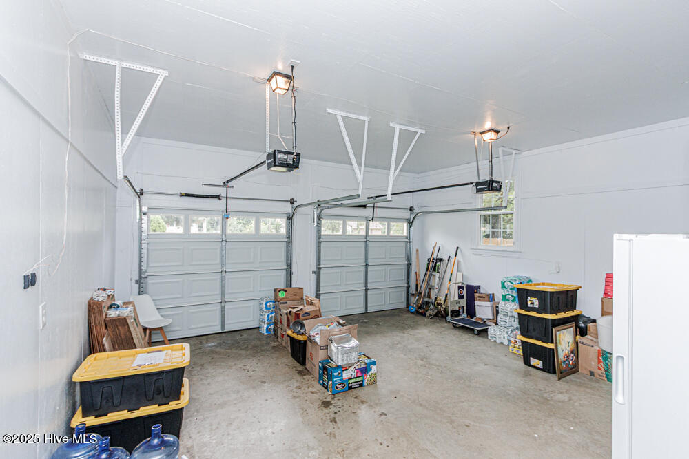 property viewer photo 45