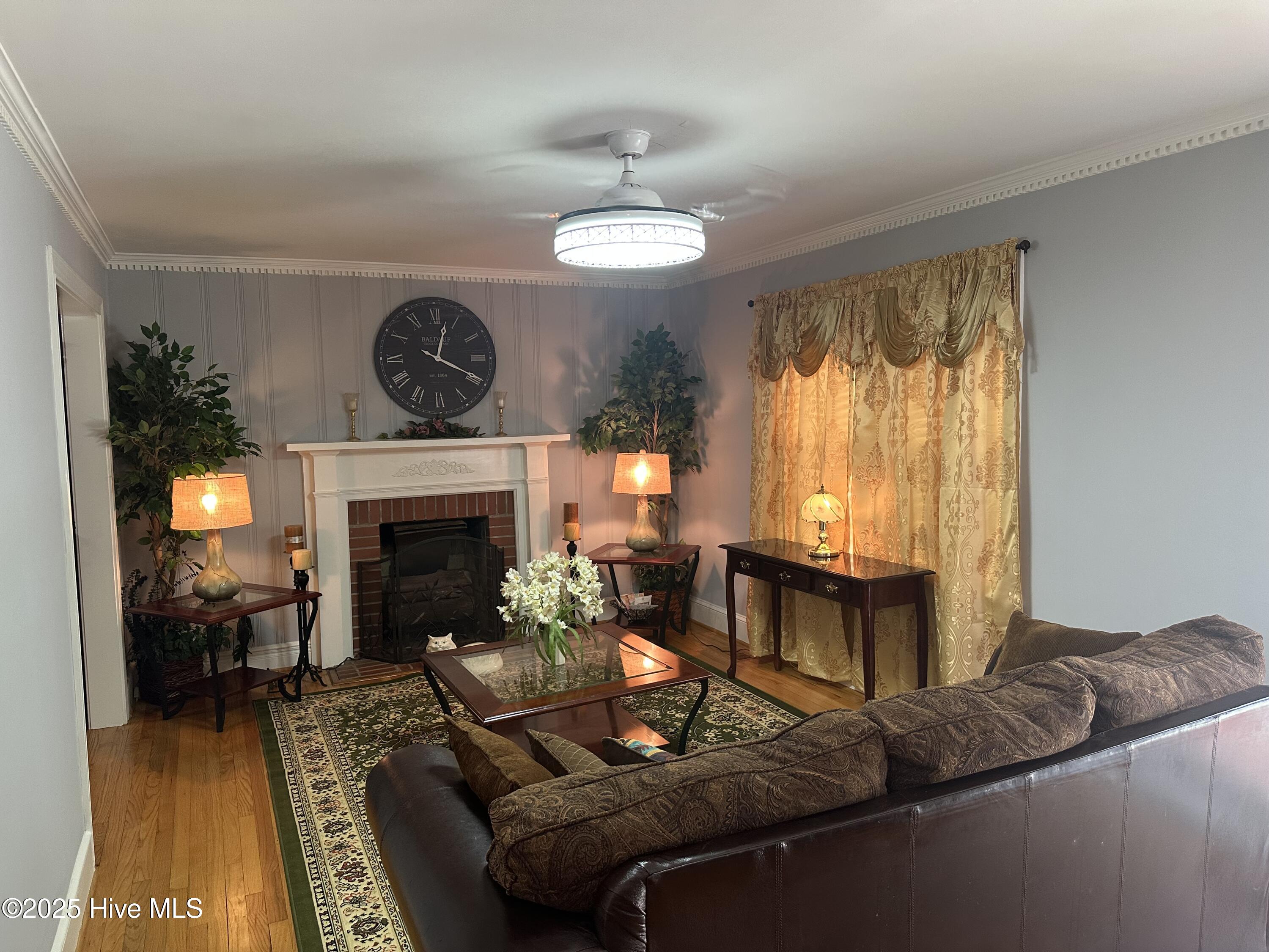 main property photo 5