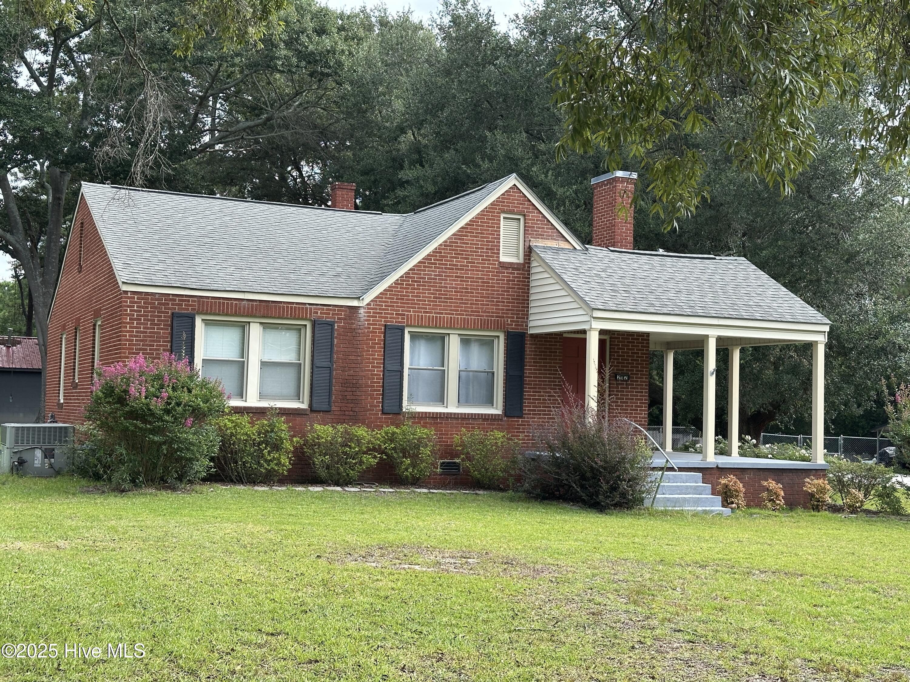 main property photo 2